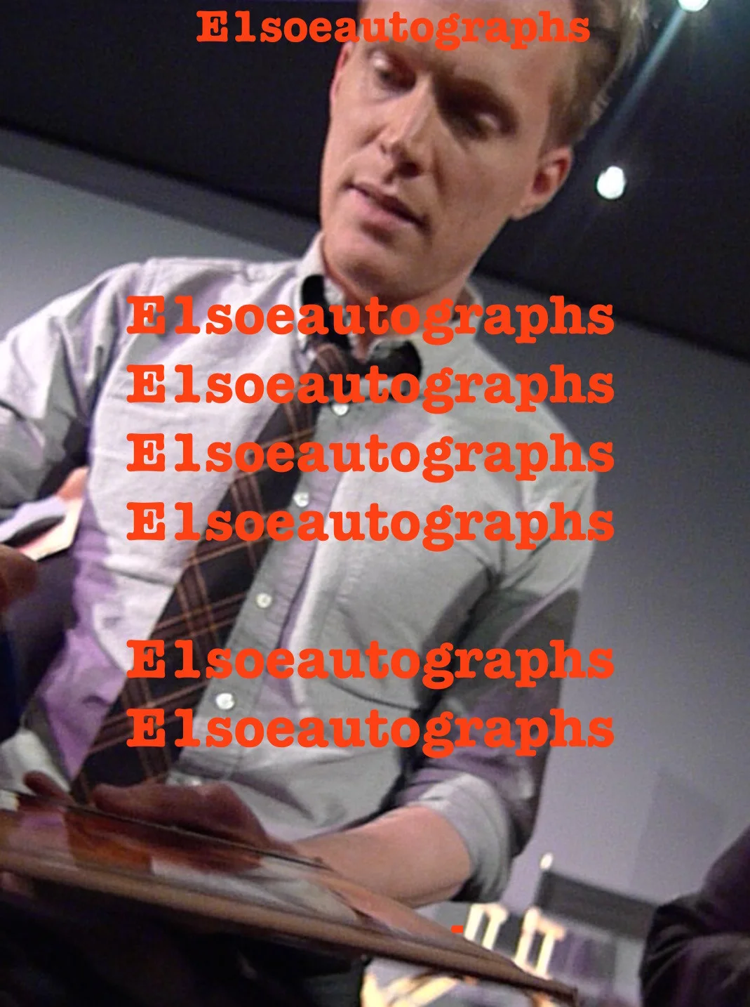 Paul Bettany — Paul Bettany signed 8x10 photo. Exact In Person Proof. Avengers, изображение 4