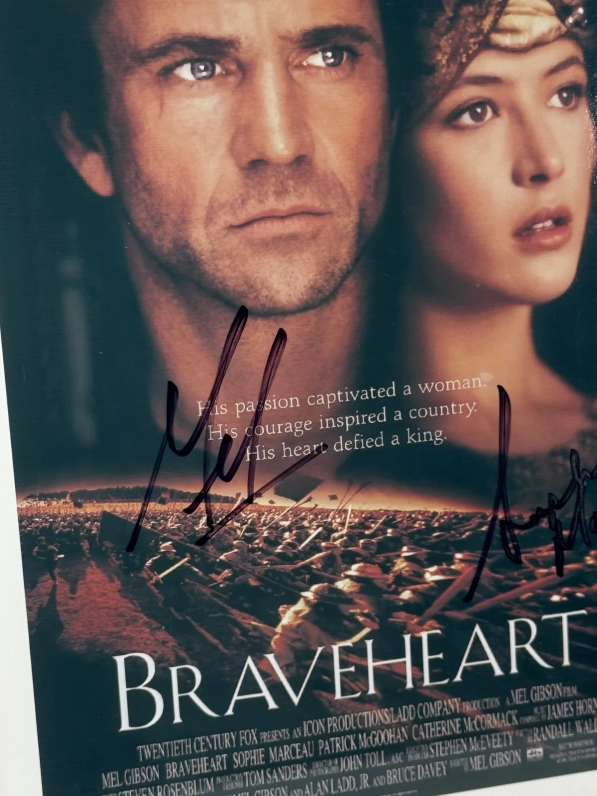 Sophie Marceau, Mel Gibson — Mel Gibson Sophie Marceau AUTOGRAPHED Brave Heart Movie Poster Photograph, изображение 3