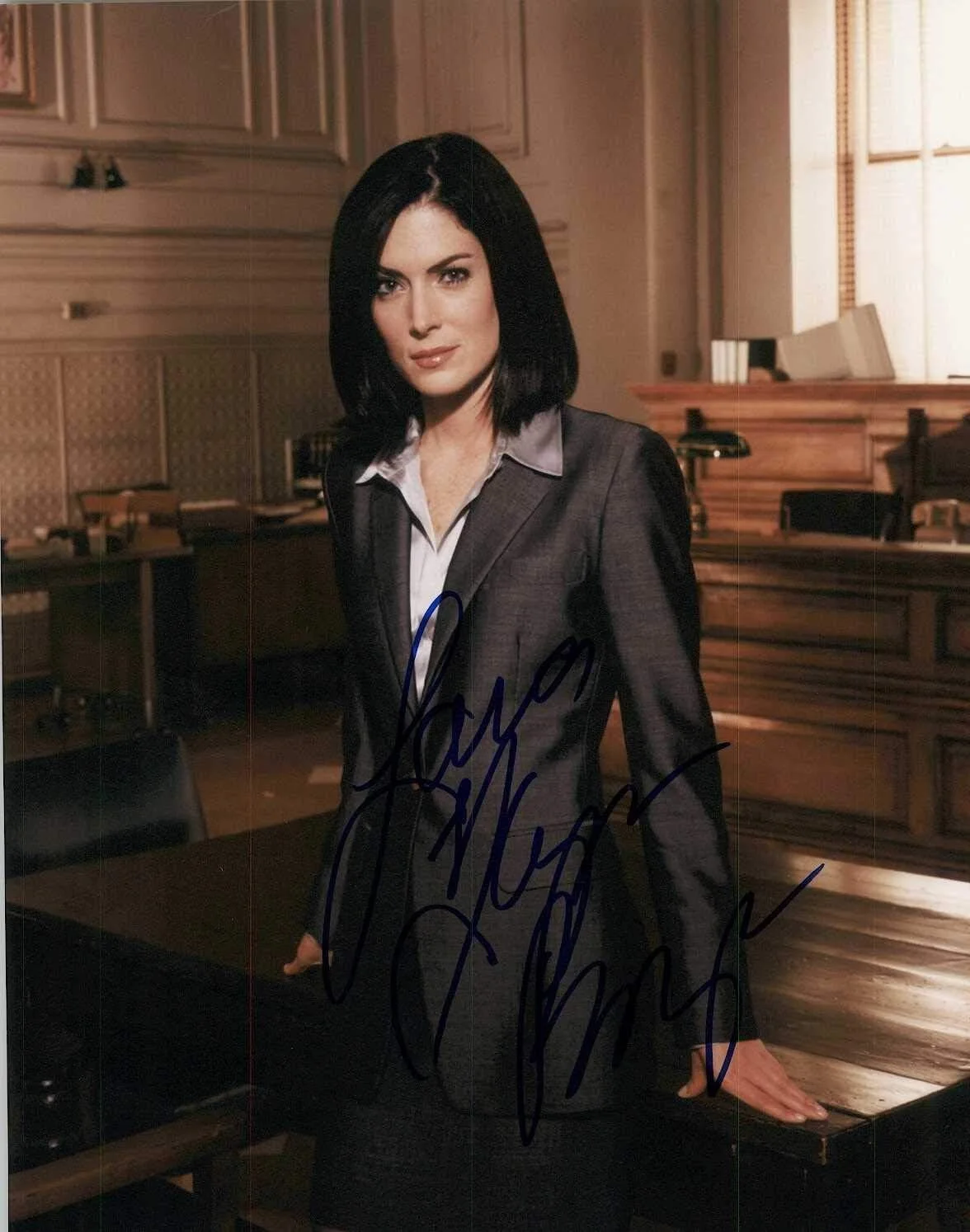 Lara Flynn Boyle — Lara Flynn Boyle Signed Autographed Color Glossy 8x10 Photo