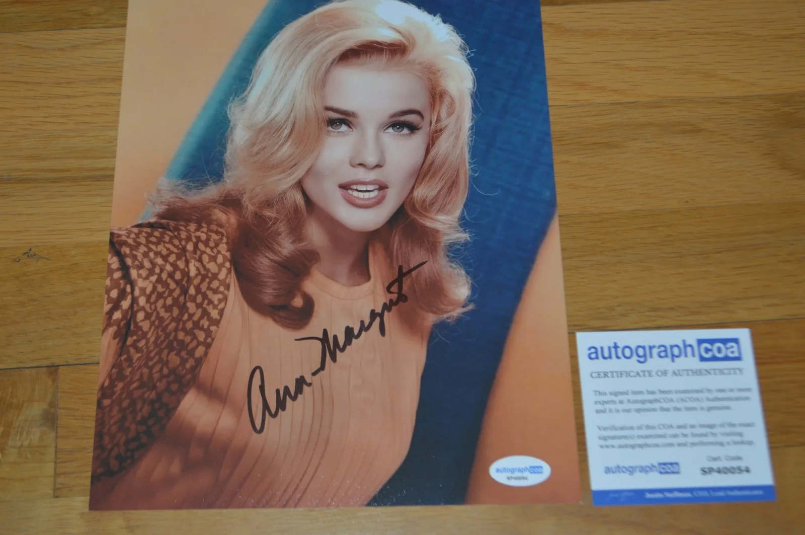 Ann-Margaret — Ann-Margaret Autographed 8x10 Vintage Color Photo with AUTOGRAPH COA
