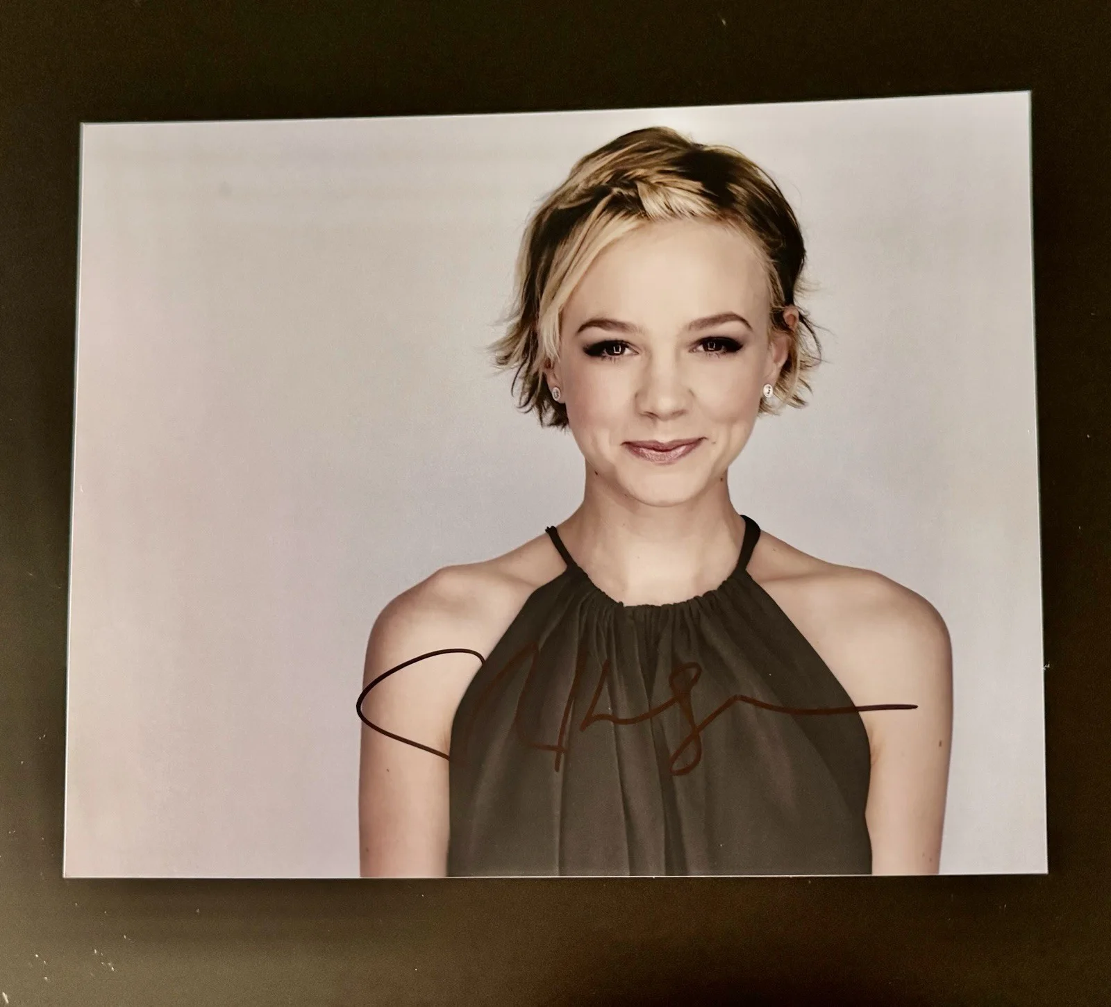 Carey Mulligan — Carey Mulligan Signed Photo 8x10 – Promising Young Woman, Great Gatsby – COA