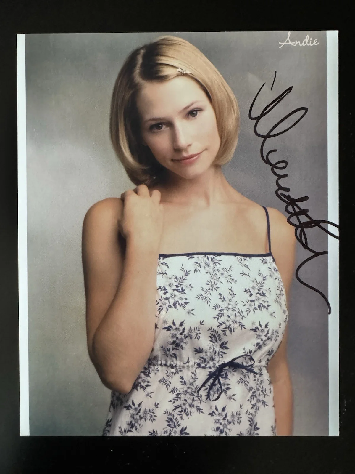 Meredith Monroe — Meredith Monroe Signed Photo 8x10 – Dawson’s Creek Andie McPhee – COA