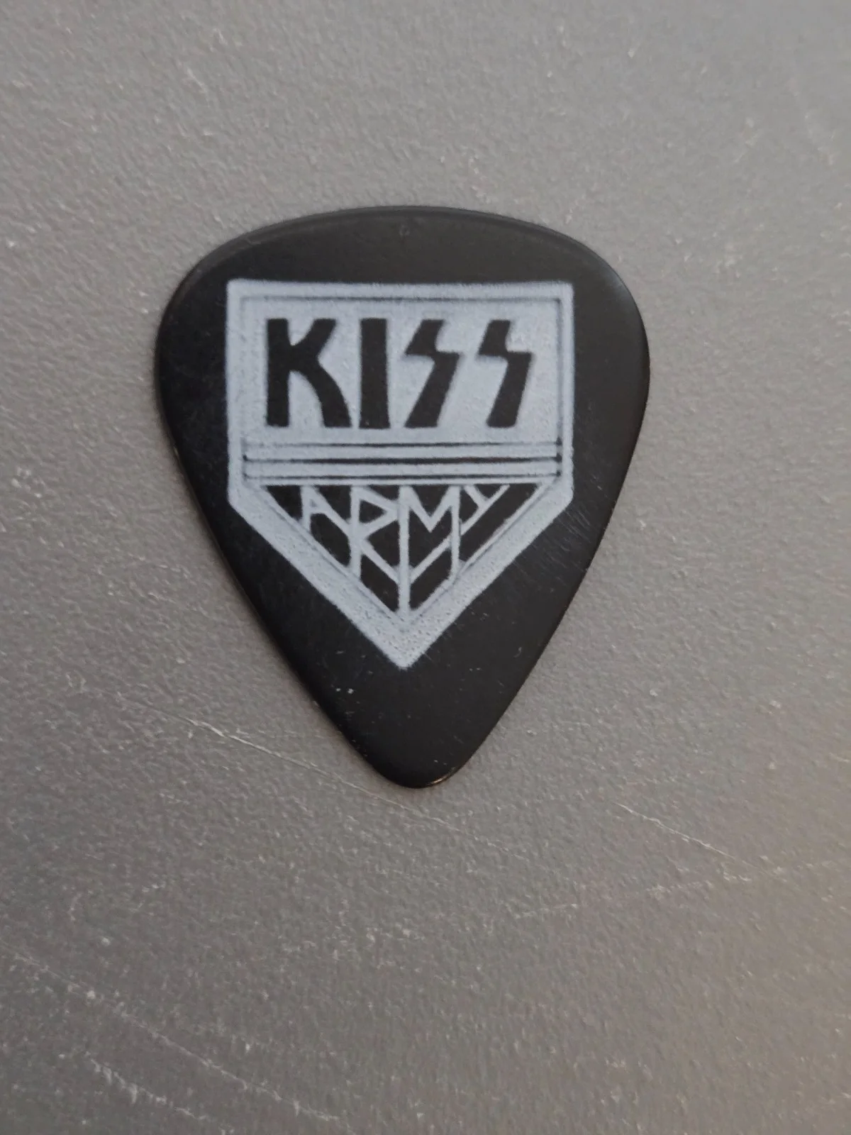 Ace Frehley KISS Signed Trading Card w/Guitar Pick NO COA, изображение 4