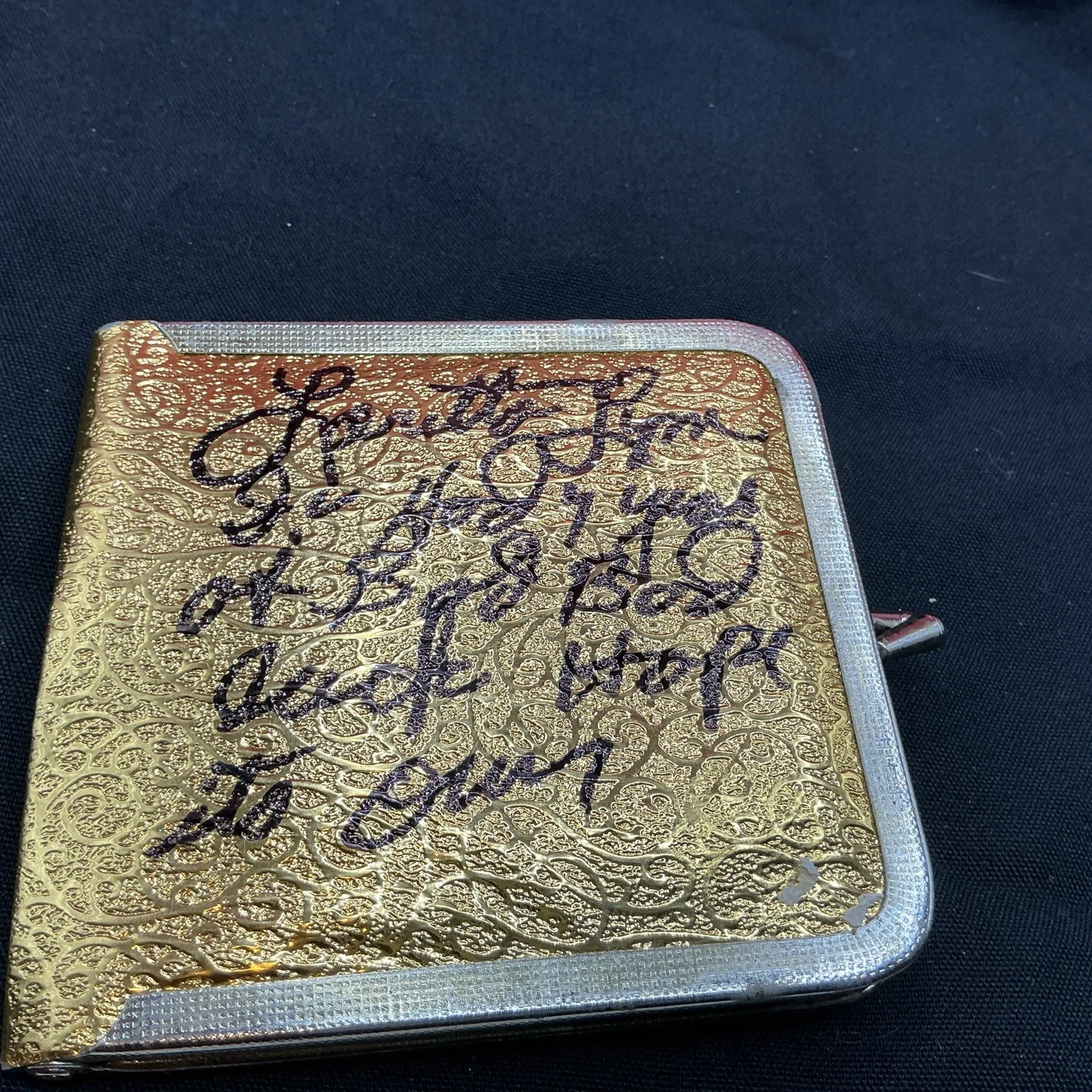 QUEEN OF COUNTRY MUSIC LORETTA LYNN’S MAKE UP CASE PERSONAL NOTE SIGNED, image 4