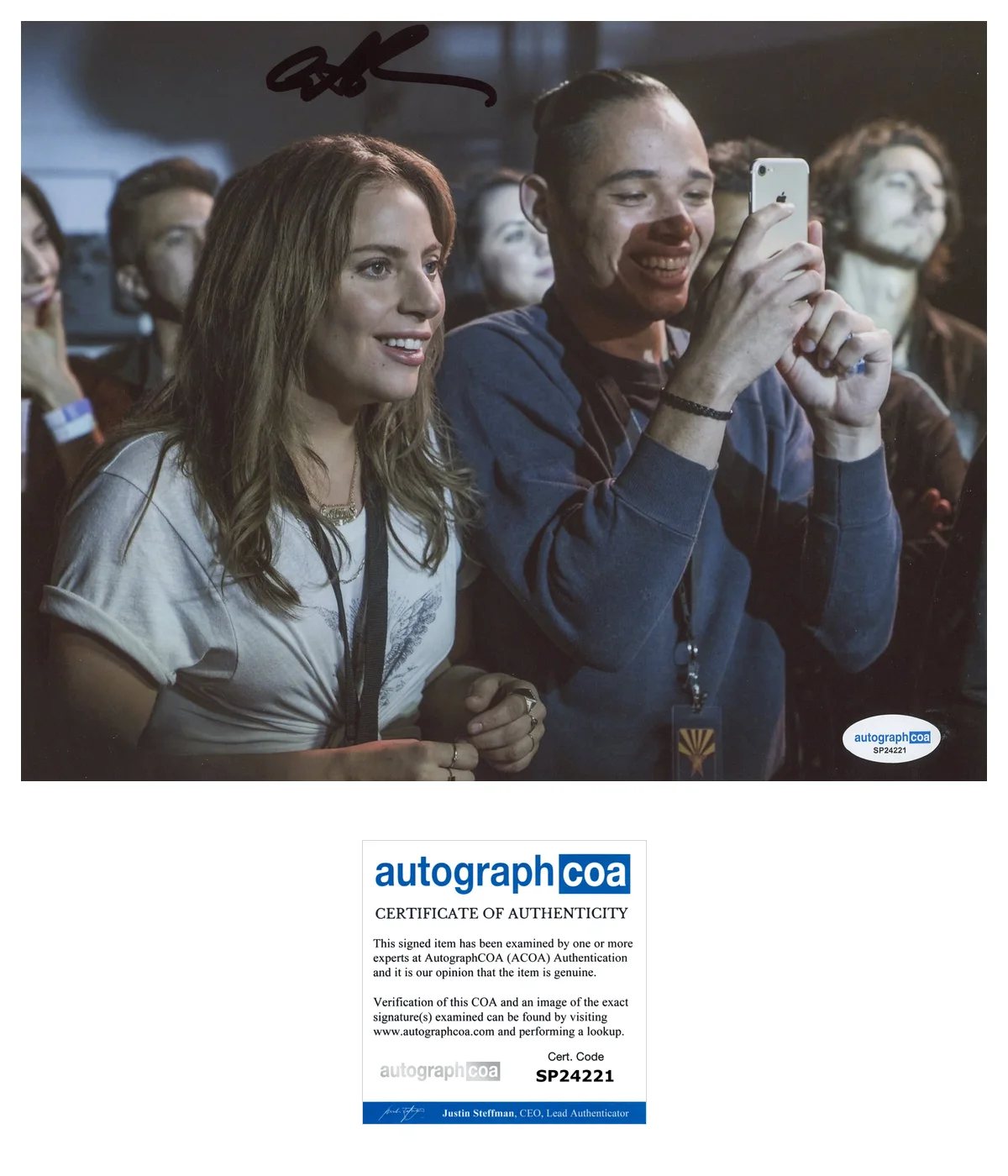 Anthony Ramos — Anthony Ramos Signed Autographed A STAR IS BORN 'Ramon' 8x10 Photo ACOA