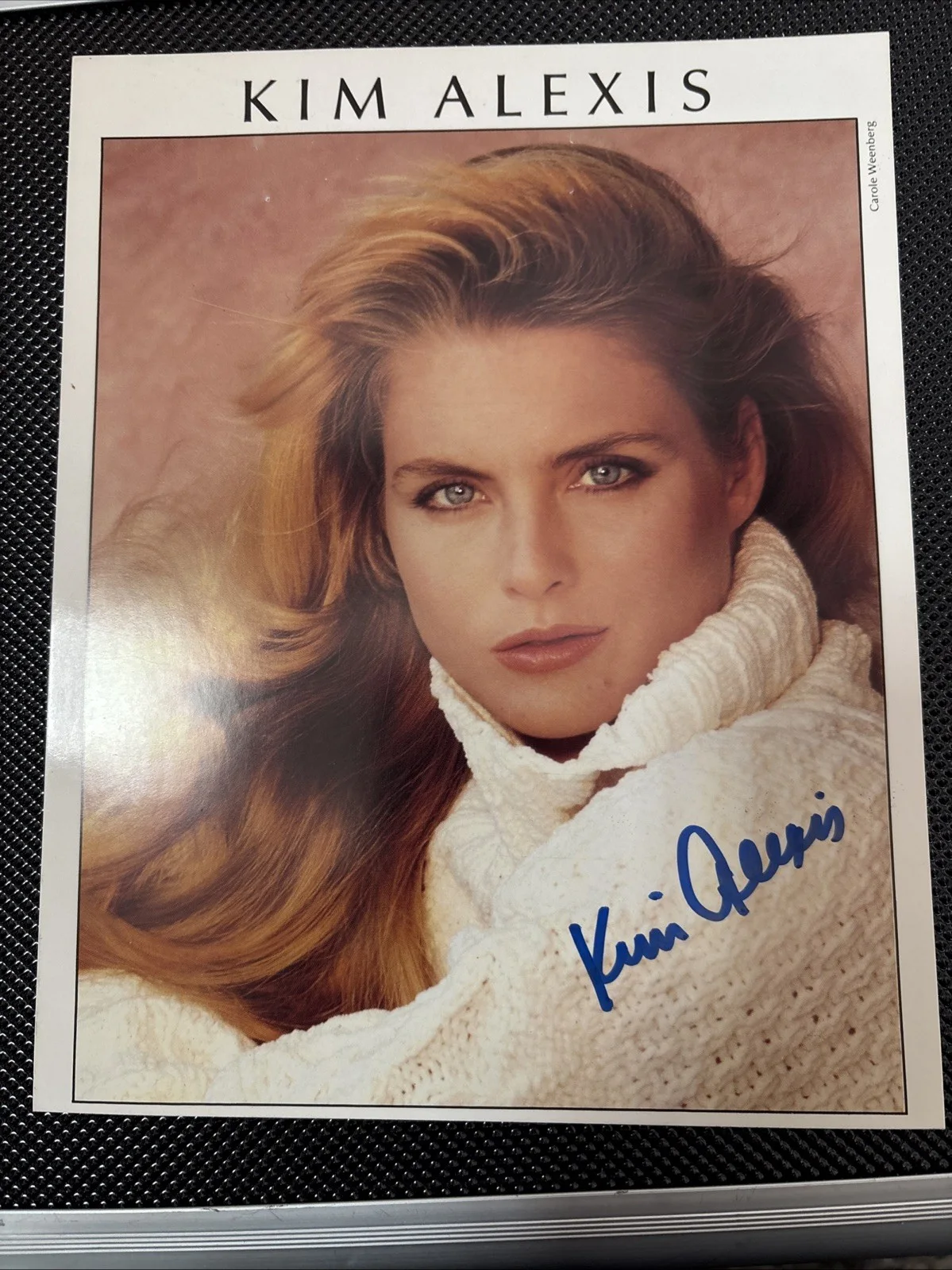 KIM ALEXIS — KIM ALEXIS SUPERMODEL AUTOGRAPH AUTO SIGNED 6x7.5 Photo