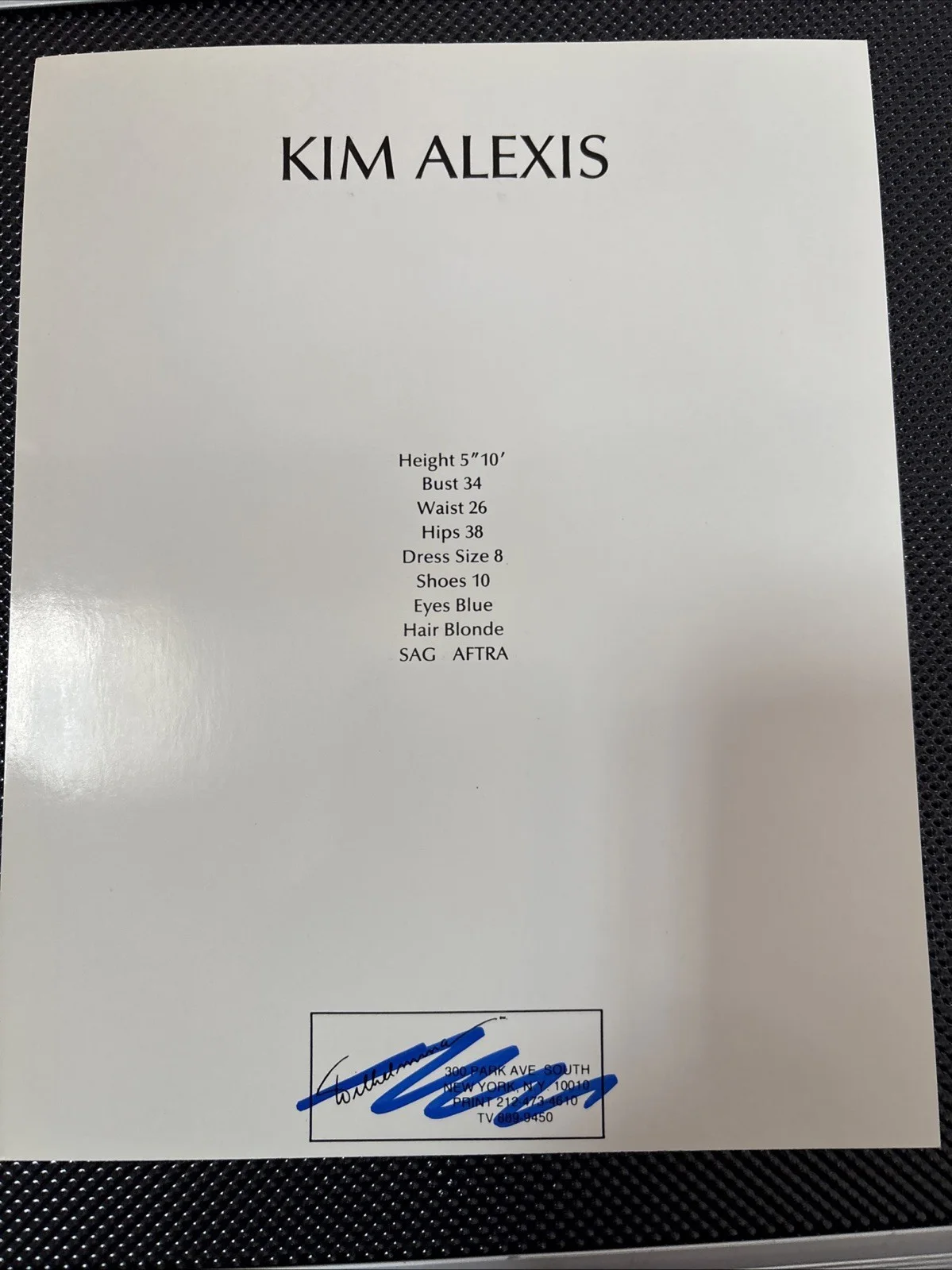 KIM ALEXIS — KIM ALEXIS SUPERMODEL AUTOGRAPH AUTO SIGNED 6x7.5 Photo, image 2