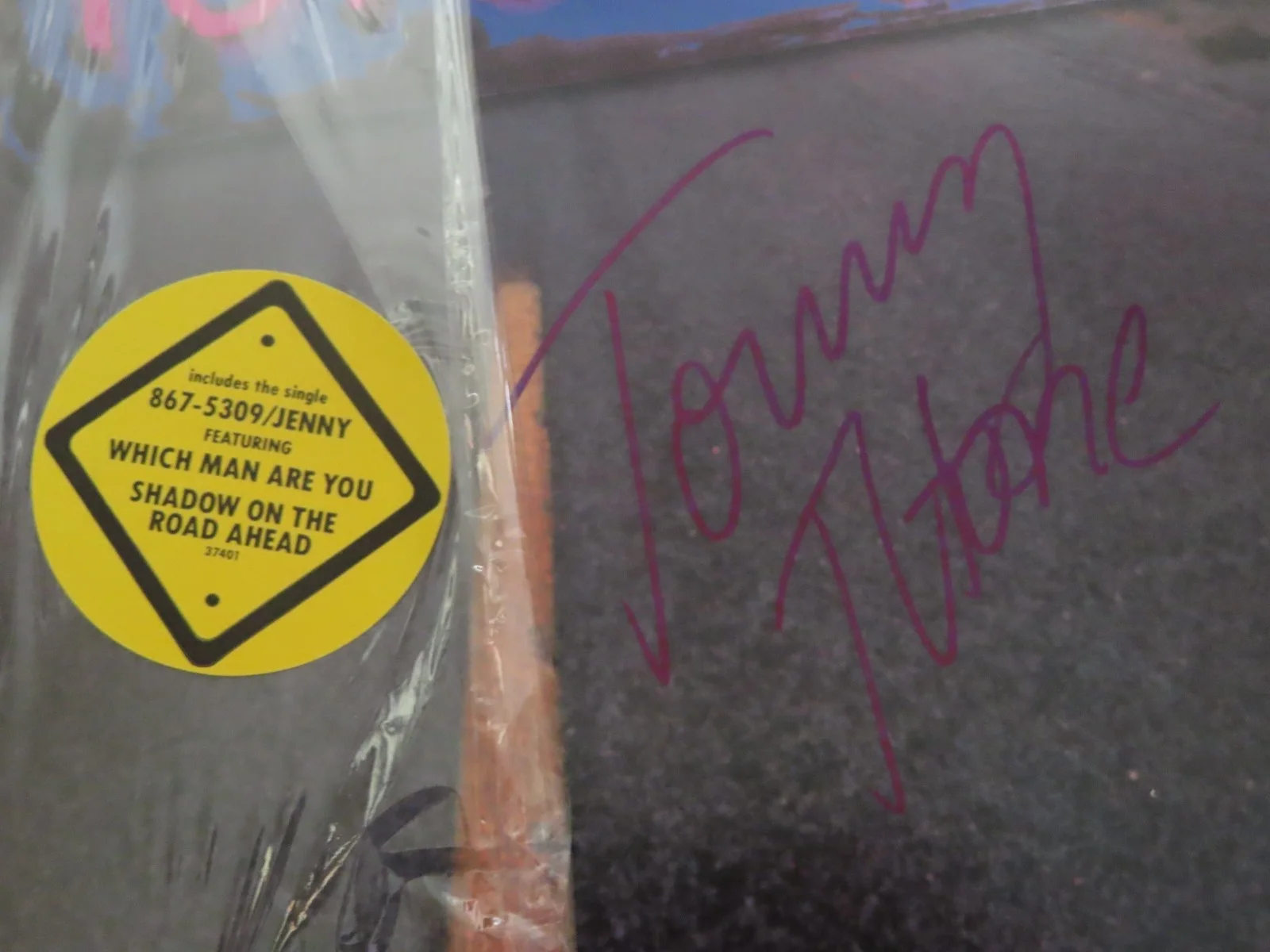 TOMMY TUTONE signed TOMMY TUTONE-2 1981 Record / Album COA 967-5309 / Jenny, image 2