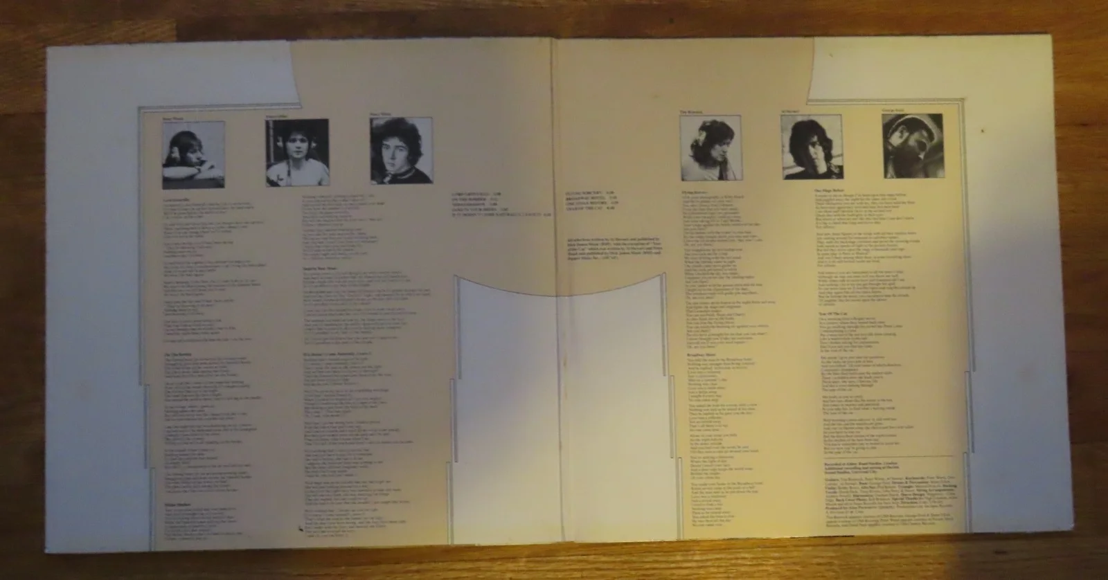 AL STEWART signed YEAR OF THE CAT 1976 Record / Album COA, изображение 2