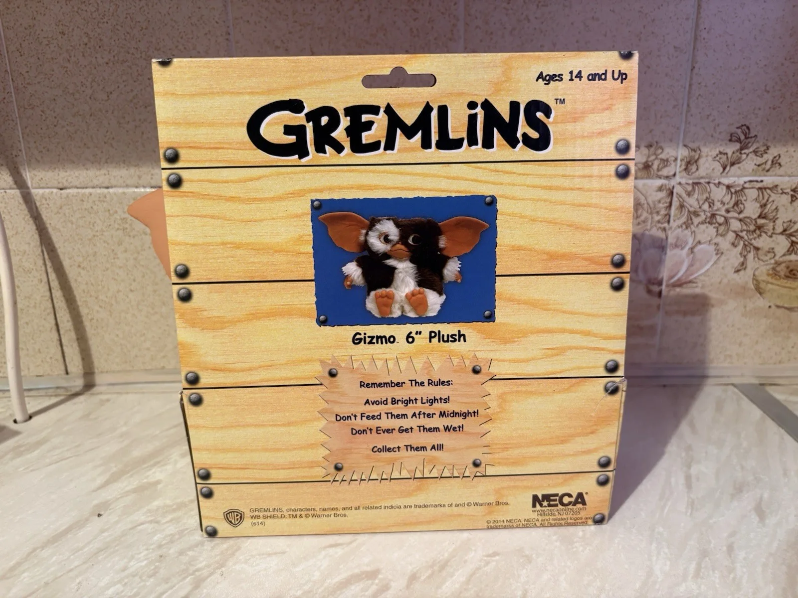 NECA Gremlins Dancing Gizmo Plush Doll with Sound 30cm Brand New In Box, изображение 2