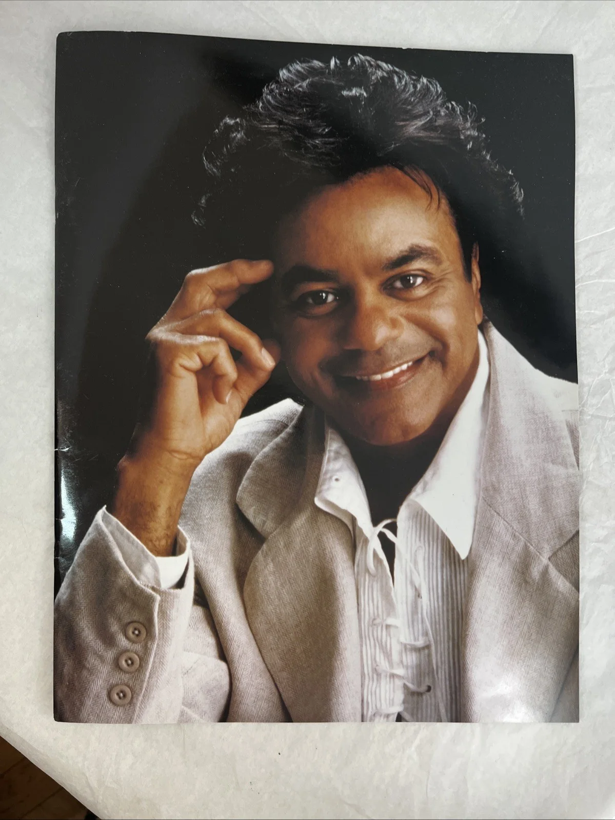 Vintage Autographed Photo Johnny Mathis 8 x 10 in. w/ Concert Program, изображение 4