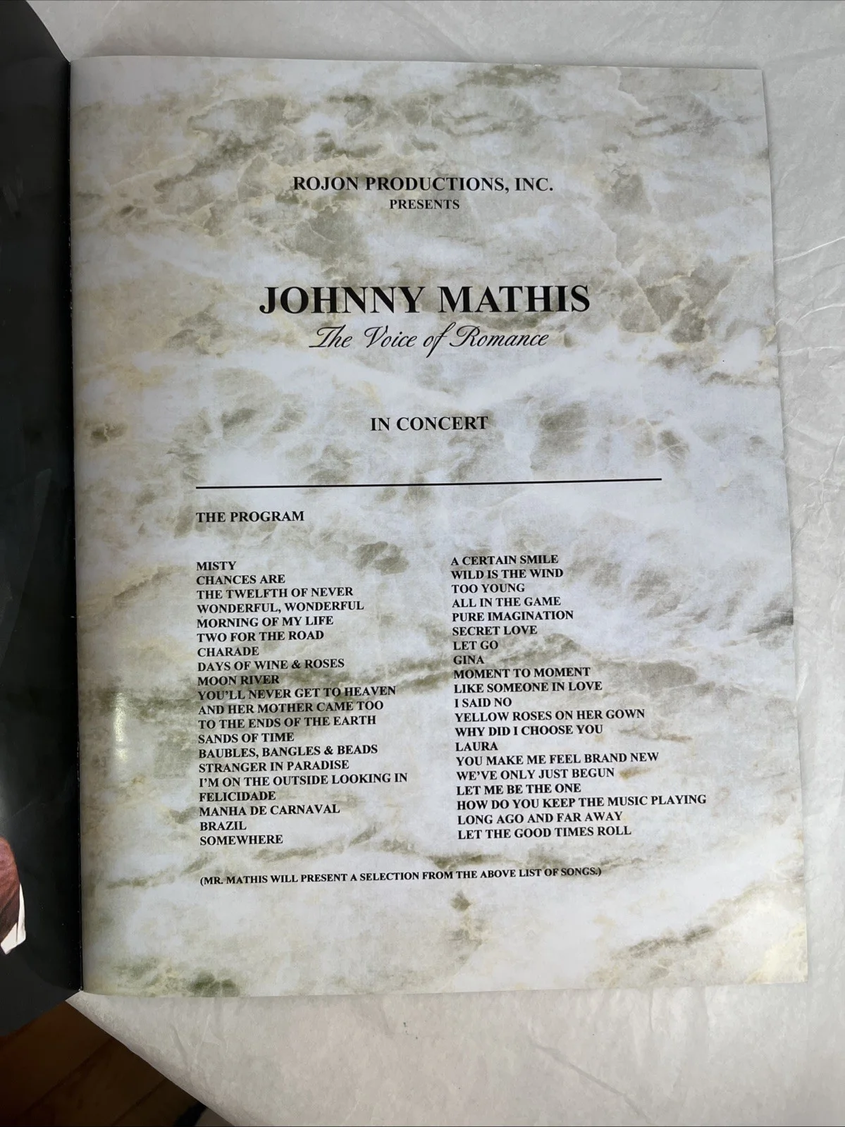 Vintage Autographed Photo Johnny Mathis 8 x 10 in. w/ Concert Program, изображение 5