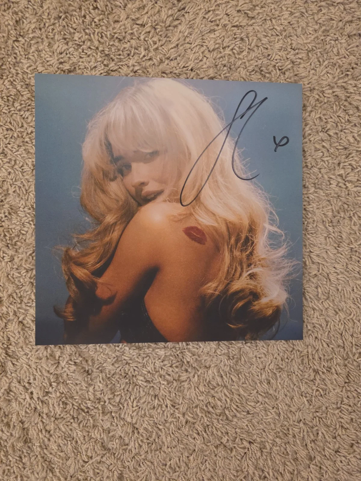 Sabrina Carpenter Signed Bundle of 5 Vinyl Inserts Fanmade REPRINTS 12x 12, изображение 3