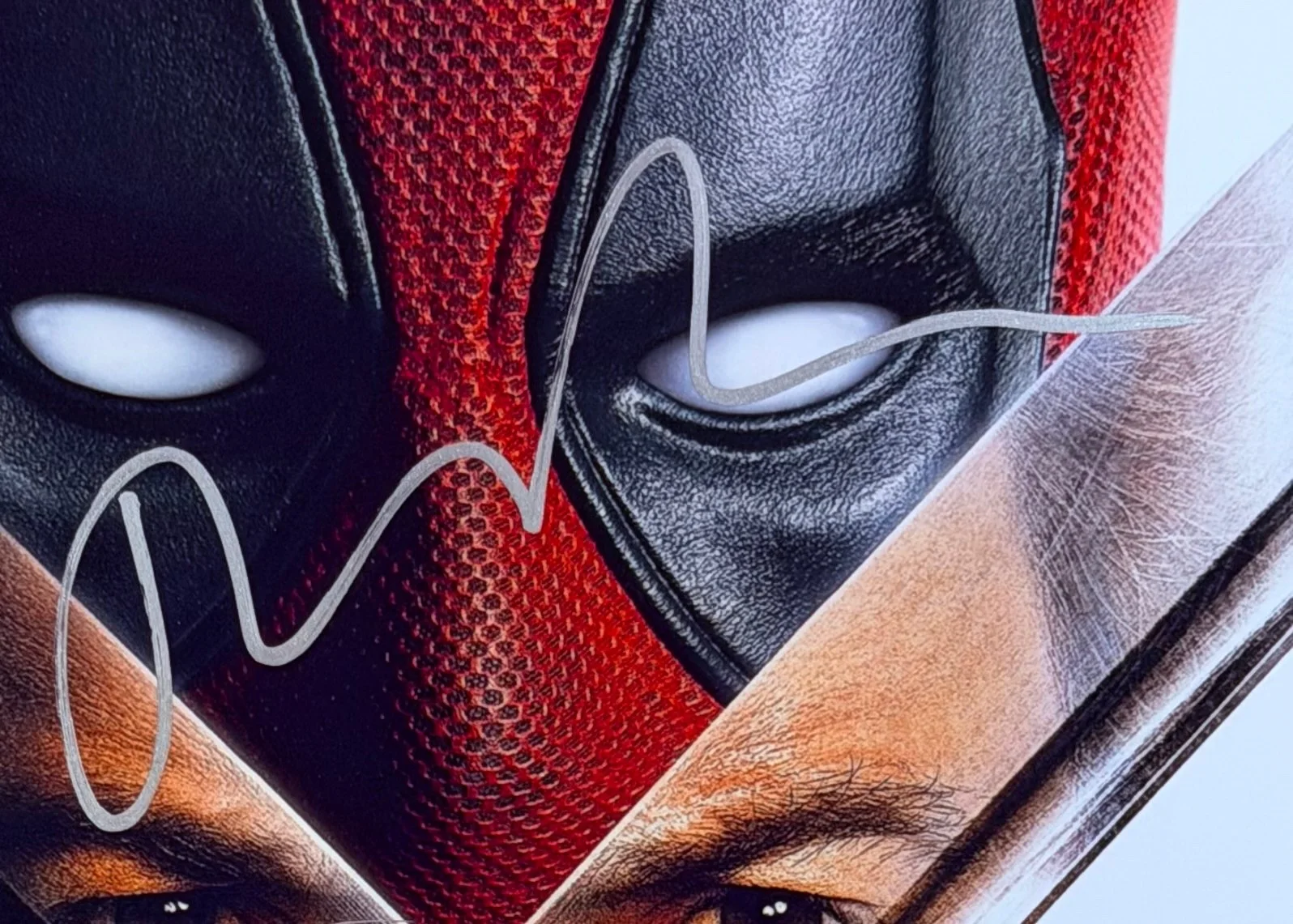 Ryan Reynolds, Hugh Jackman — Ryan Reynolds & Hugh Jackman Signed 8x11.5 Deadpool Wolverine COA, image 2