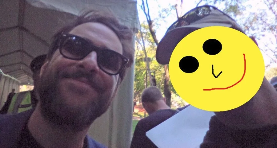 Charlie Day — Charlie Day signed Its Always Sunny In Philadelphia 8x10 C. Kelly photo, изображение 2
