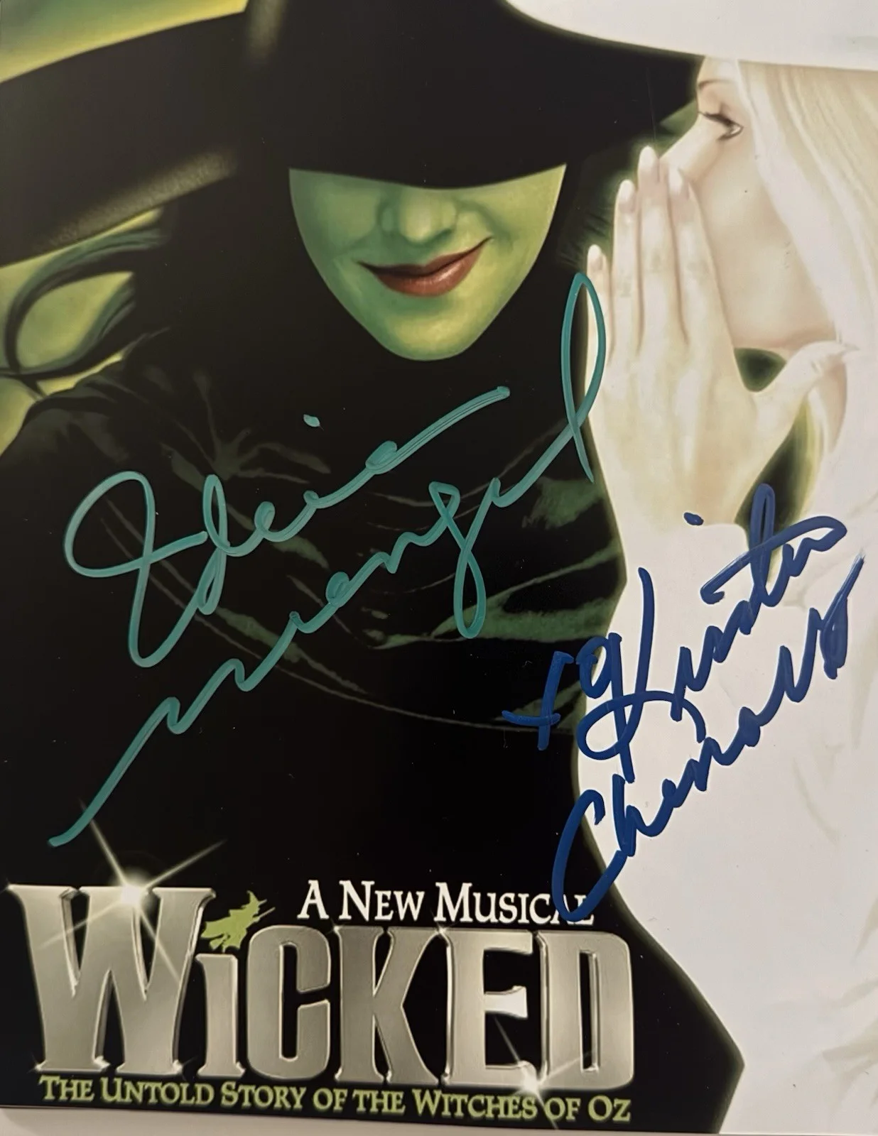 Idina Menzel and Kristin Chenoweth — Wicked , Idina Menzel & Kristin Chenowith , Autographed Signed , Photo 8x10 New