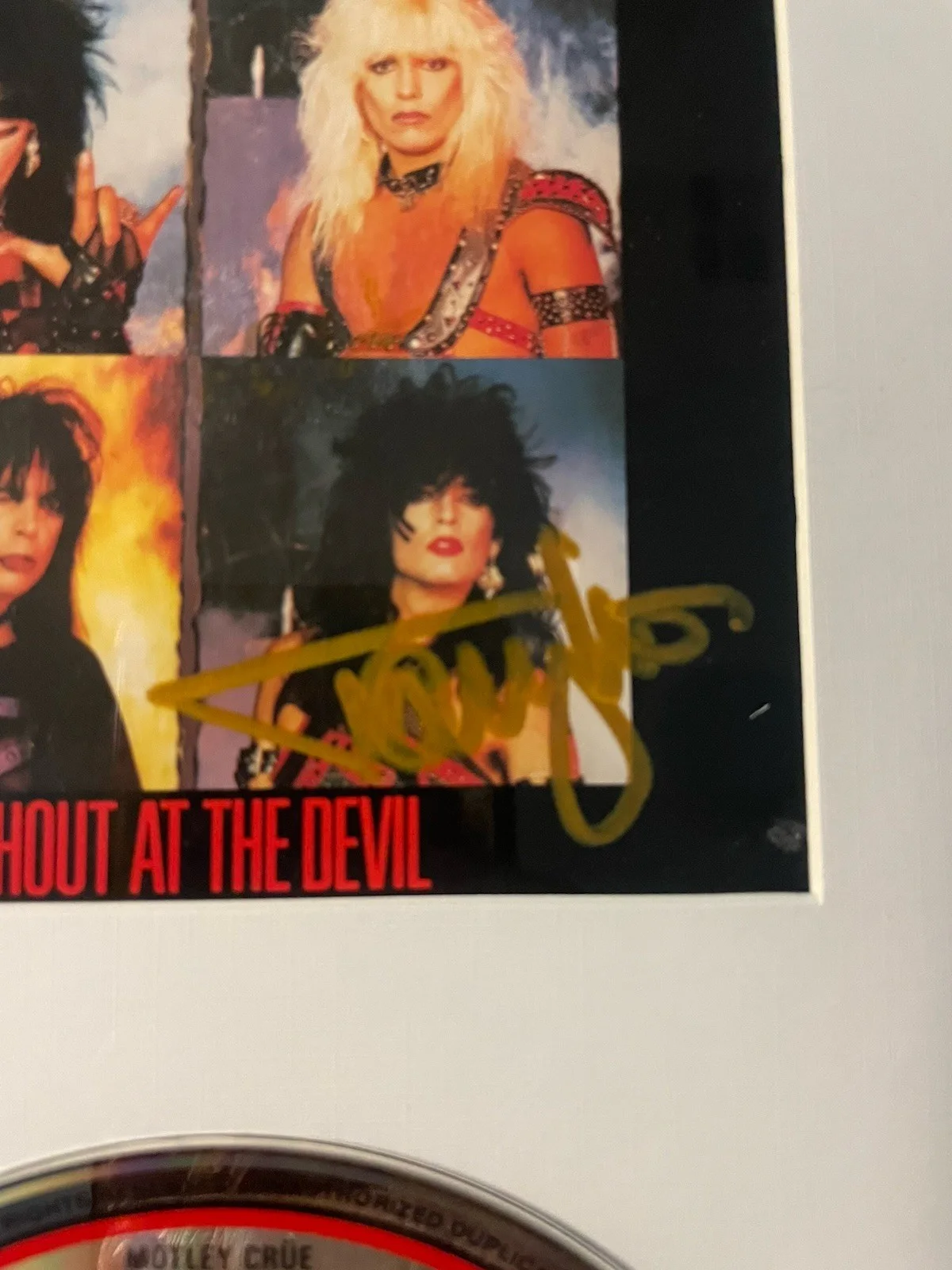 Tommy Lee signed Framed Shout At The Devil Autographed MOTLEY CRUE JSA COA, image 2