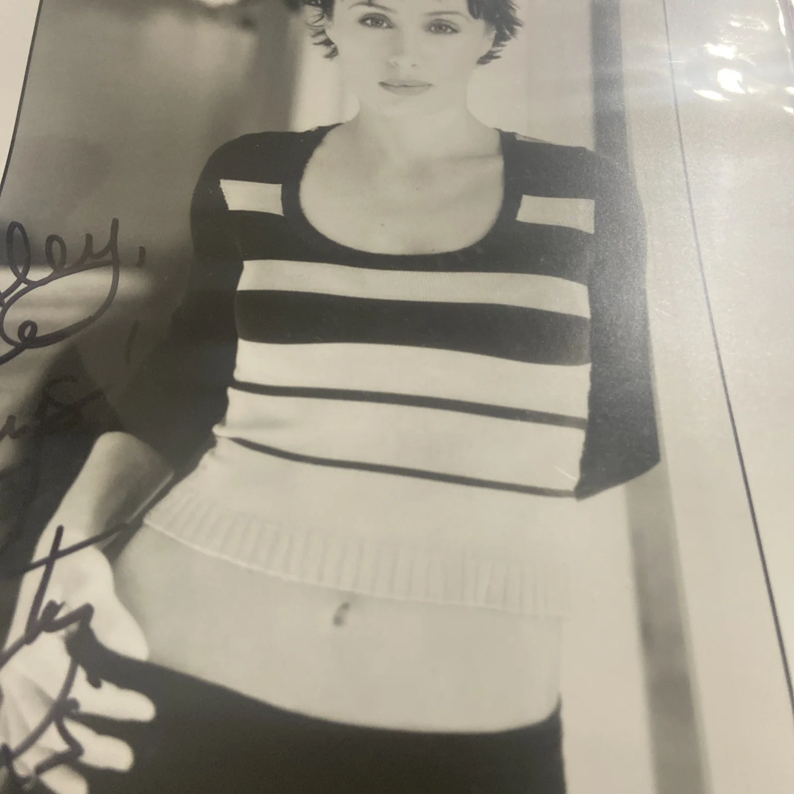 KELLI McCARTY AUTOGRAPHED PHOTO 8X10 b&w ACTRESS MODEL SEXY Passions XOX, изображение 4