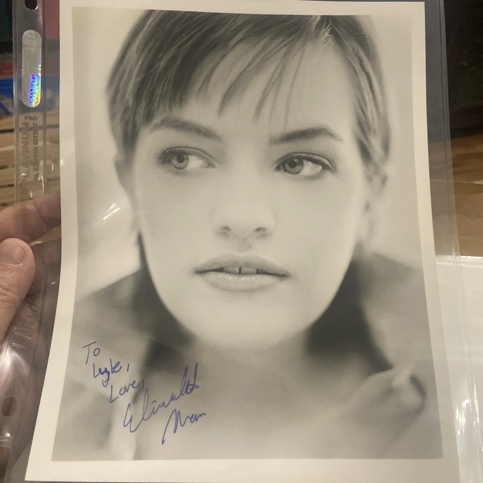 Elisabeth Moss — ELISABETH MOSS Signed Autographed Photo 8X10 (Mad Men/west wing) young b&w