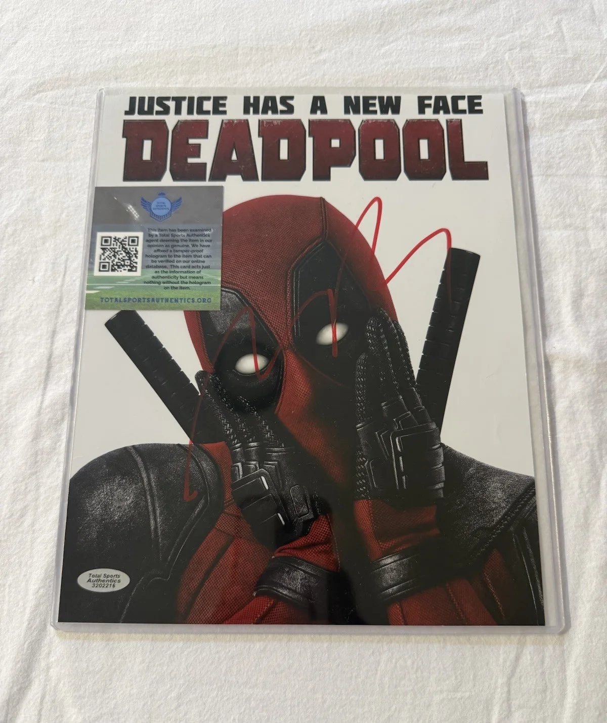 Ryan Rodney Reynolds — Ryan Rodney Reynolds ‘Deadpool’ Signed Autographed 10x8 Marvel Photo W/COA, изображение 3