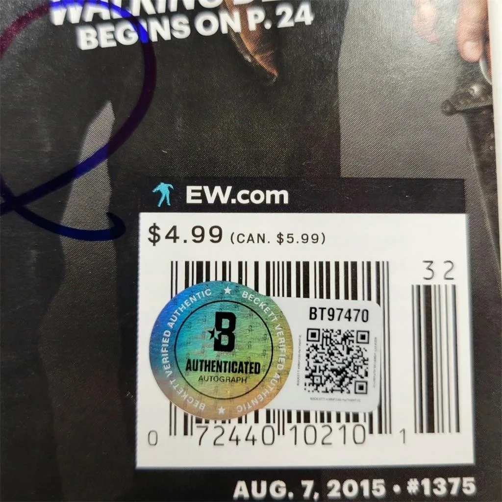 Andrew Lincoln — Andrew Lincoln & Melissa McBride signed Walking Dead Magazine auto Beckett BAS, изображение 3