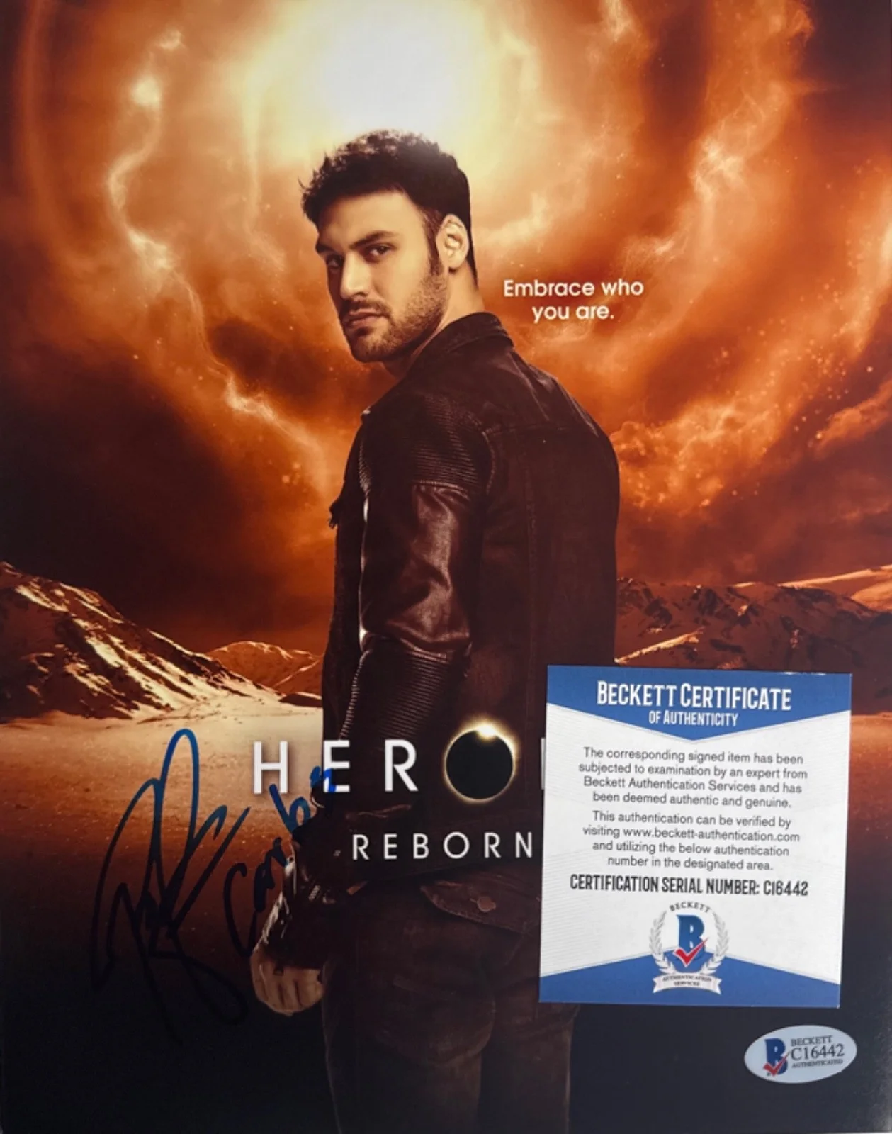 Ryan Guzman — Ryan Guzman Signed 8x10 Heroes Reborn Photo BAS C16442, изображение 2
