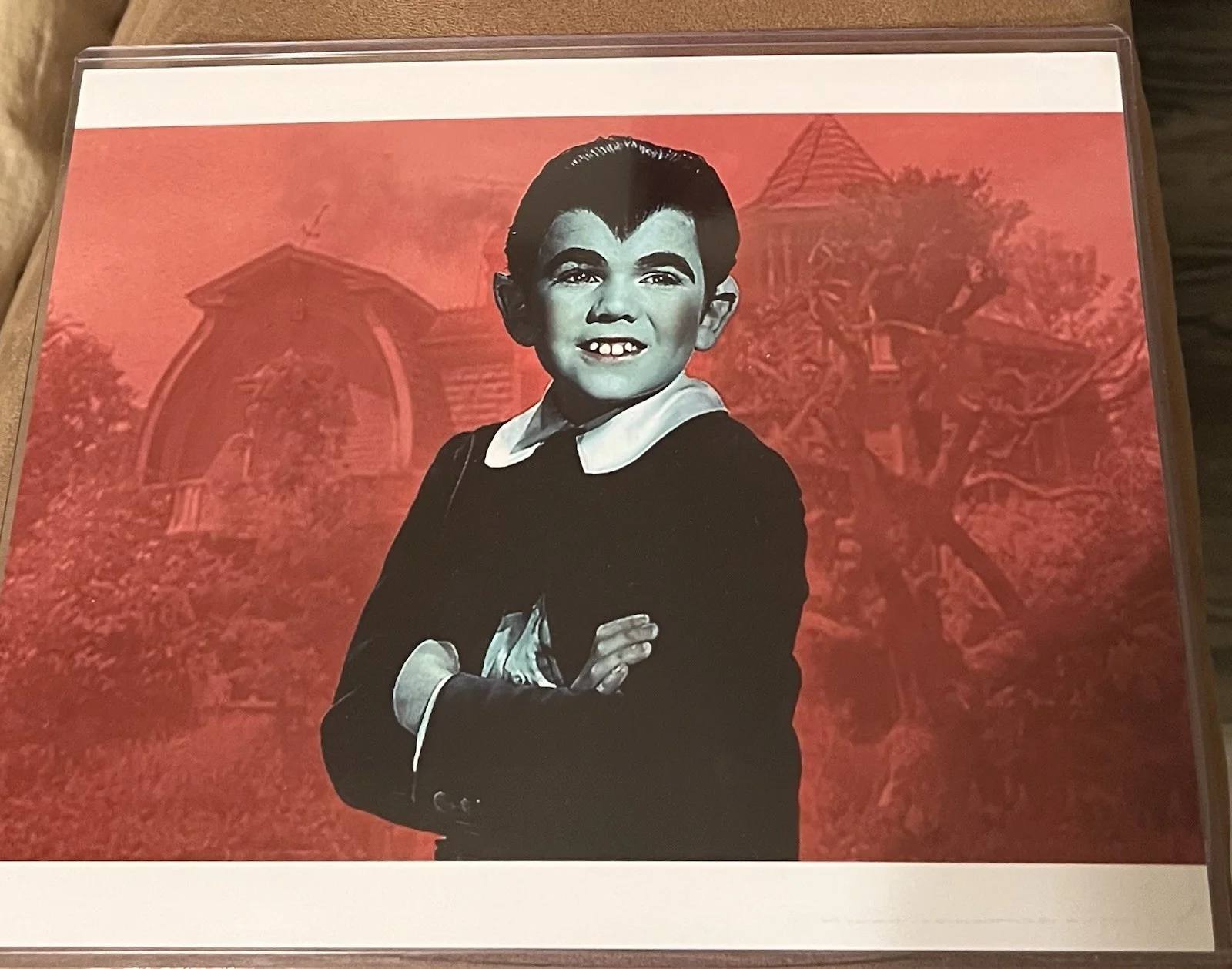 BUTCH PATRICK PANINI GOLDEN AGE SIGNED CARD WITH 8x10 MUNSTERS EDDIE PHOTO, изображение 2