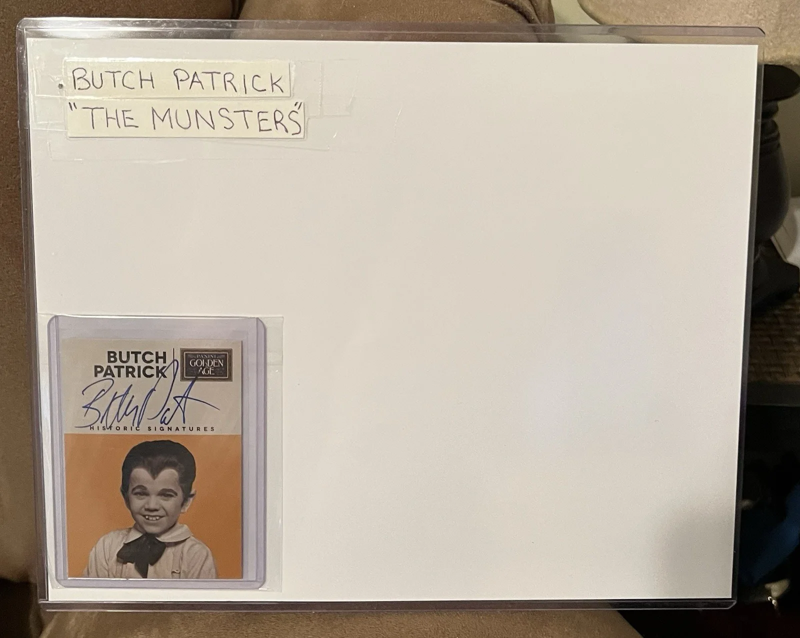 BUTCH PATRICK PANINI GOLDEN AGE SIGNED CARD WITH 8x10 MUNSTERS EDDIE PHOTO, изображение 3
