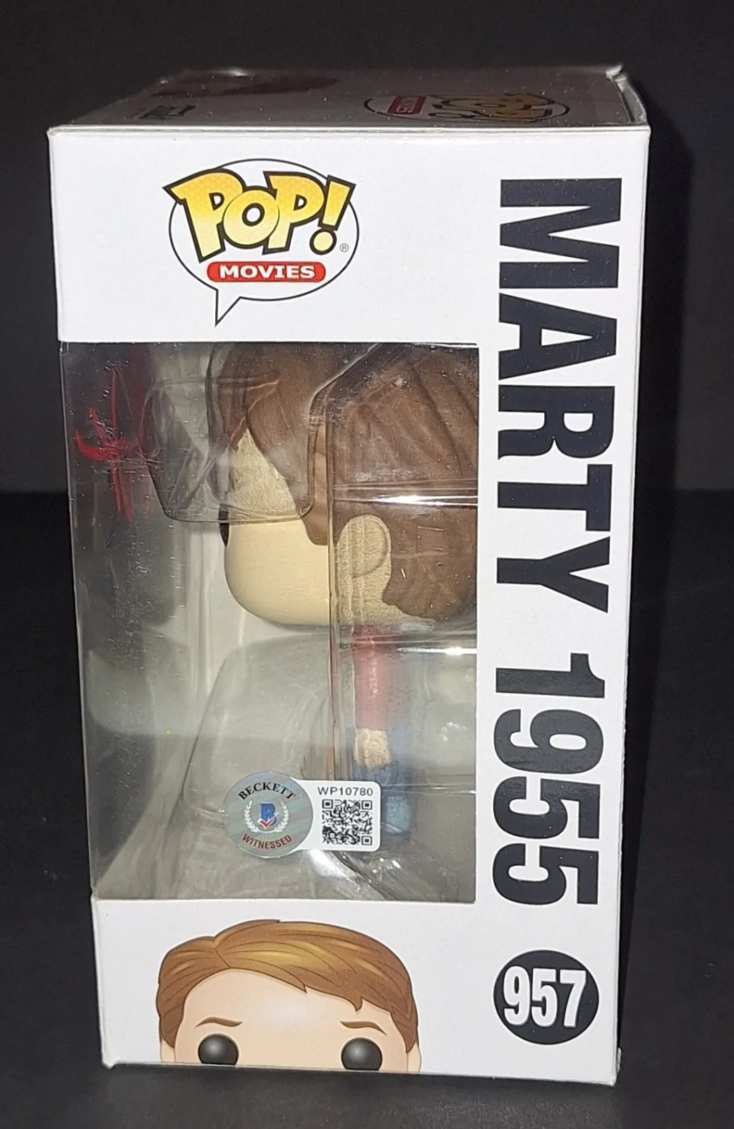 Michael J. Fox — Michael J. Fox Signed Autographed Funko Back To The Future Marty 1955 Beckett, изображение 2
