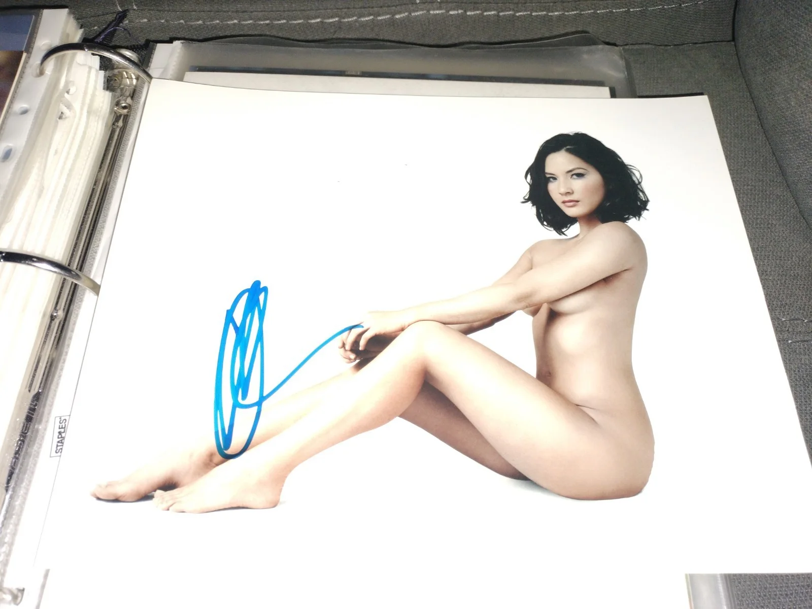 Olivia Munn Completely Nude Signed Autographed Photo Authentic 8X10, image 3