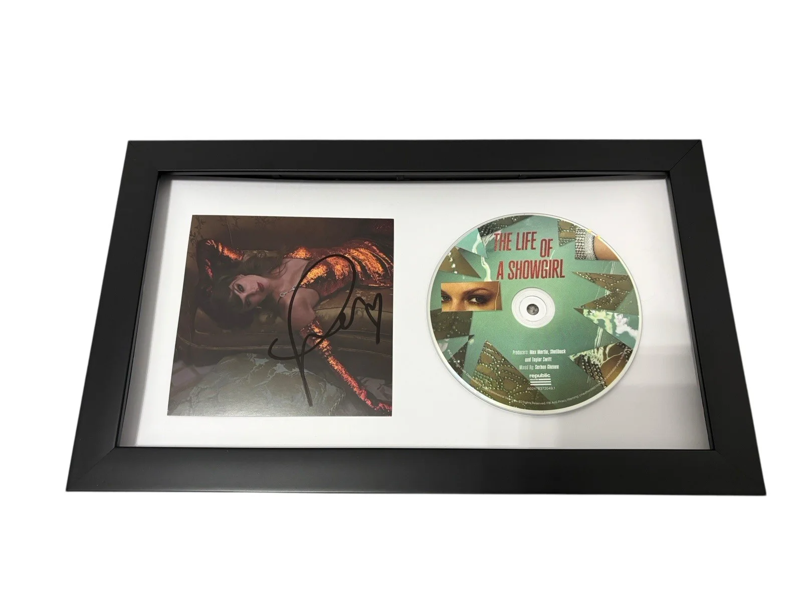 TAYLOR SWIFT SIGNED AUTOGRAPH LIFE OF A SHOWGIRL FRAMED & MATTED CD JSA CERT COA, изображение 3