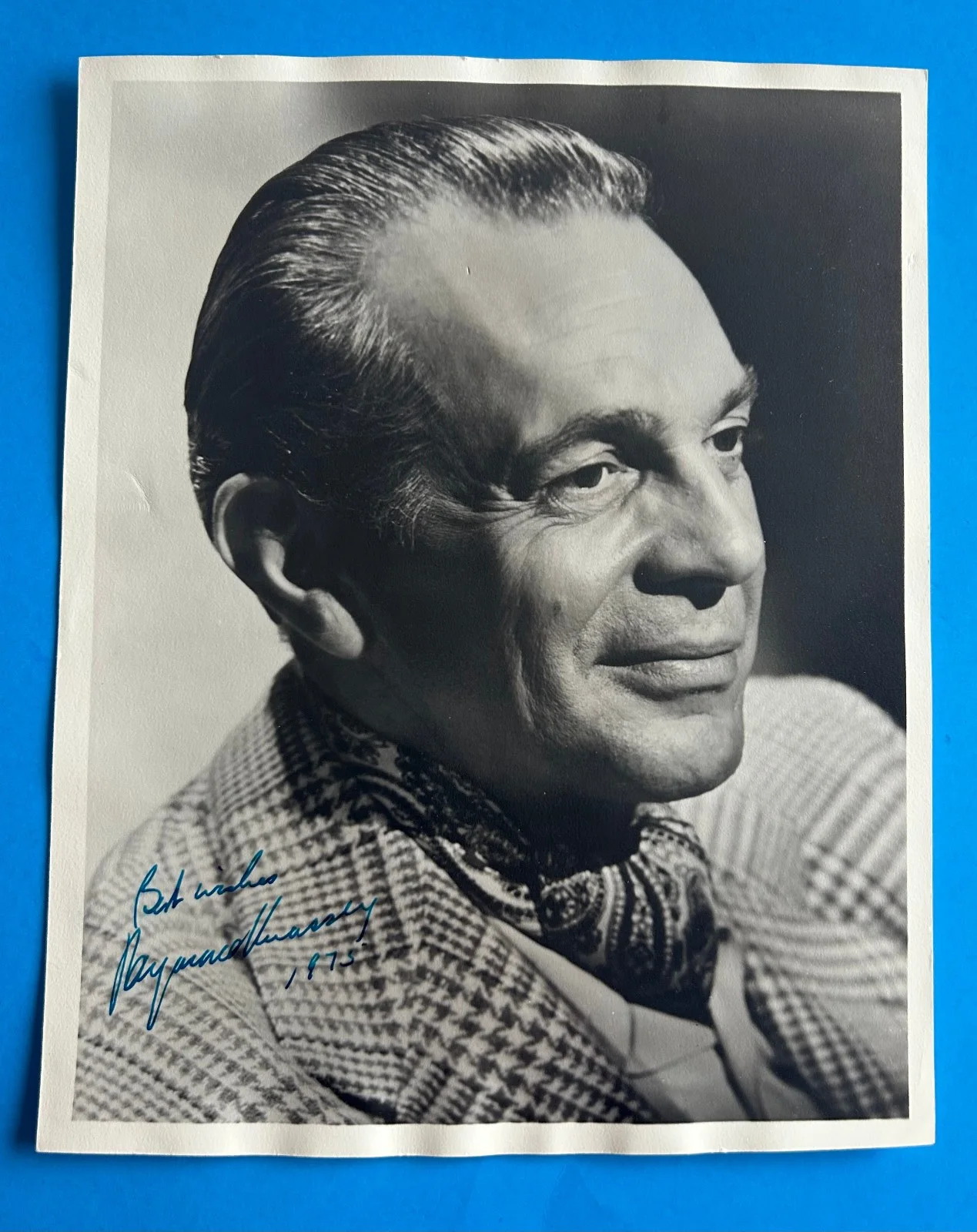 Raymond Massey — Raymond Massey (Dr. Kildare) Boldly Hand Autographed Signed Photograph 1975