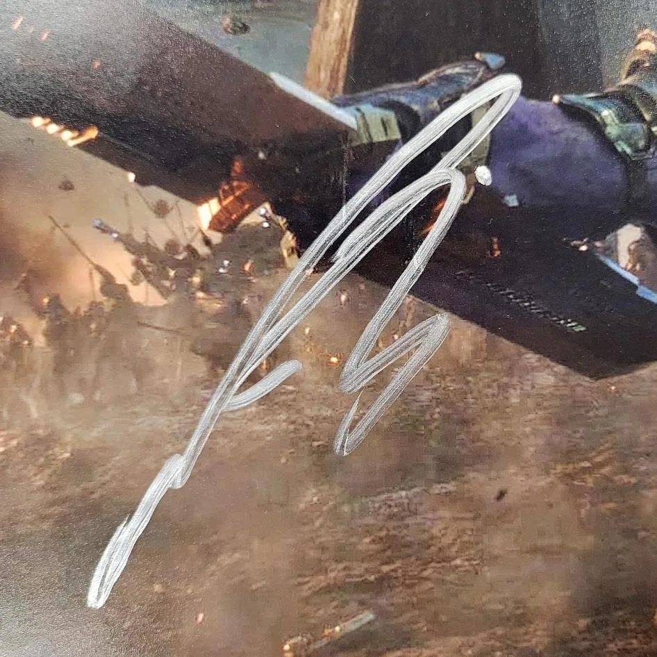 Josh Brolin — Josh Brolin signed Thanos Marvel Avengers 8x10 Photo autograph ~ Beckett BAS, изображение 2