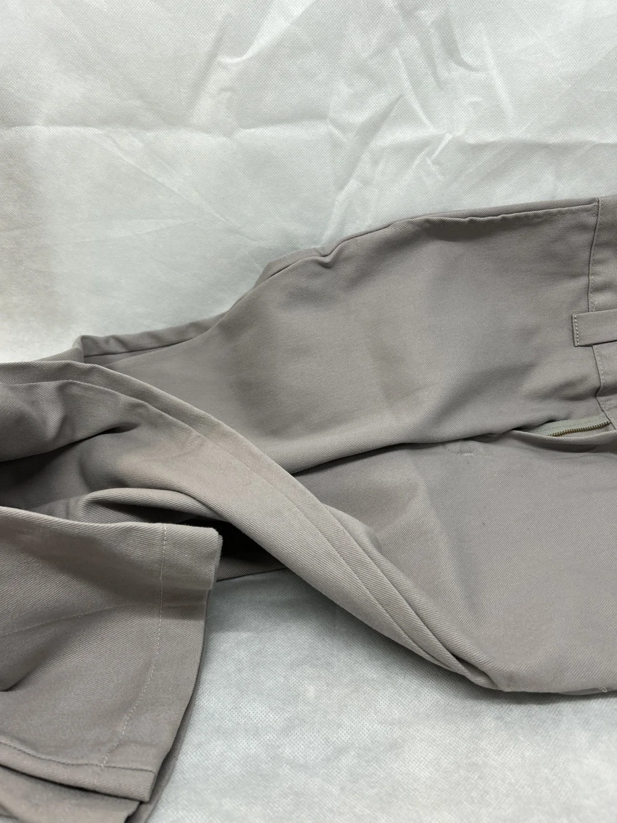 Thirteen Lives Trousers Screen Movie Prop Used Film TV COA worn Ron Howard, изображение 5