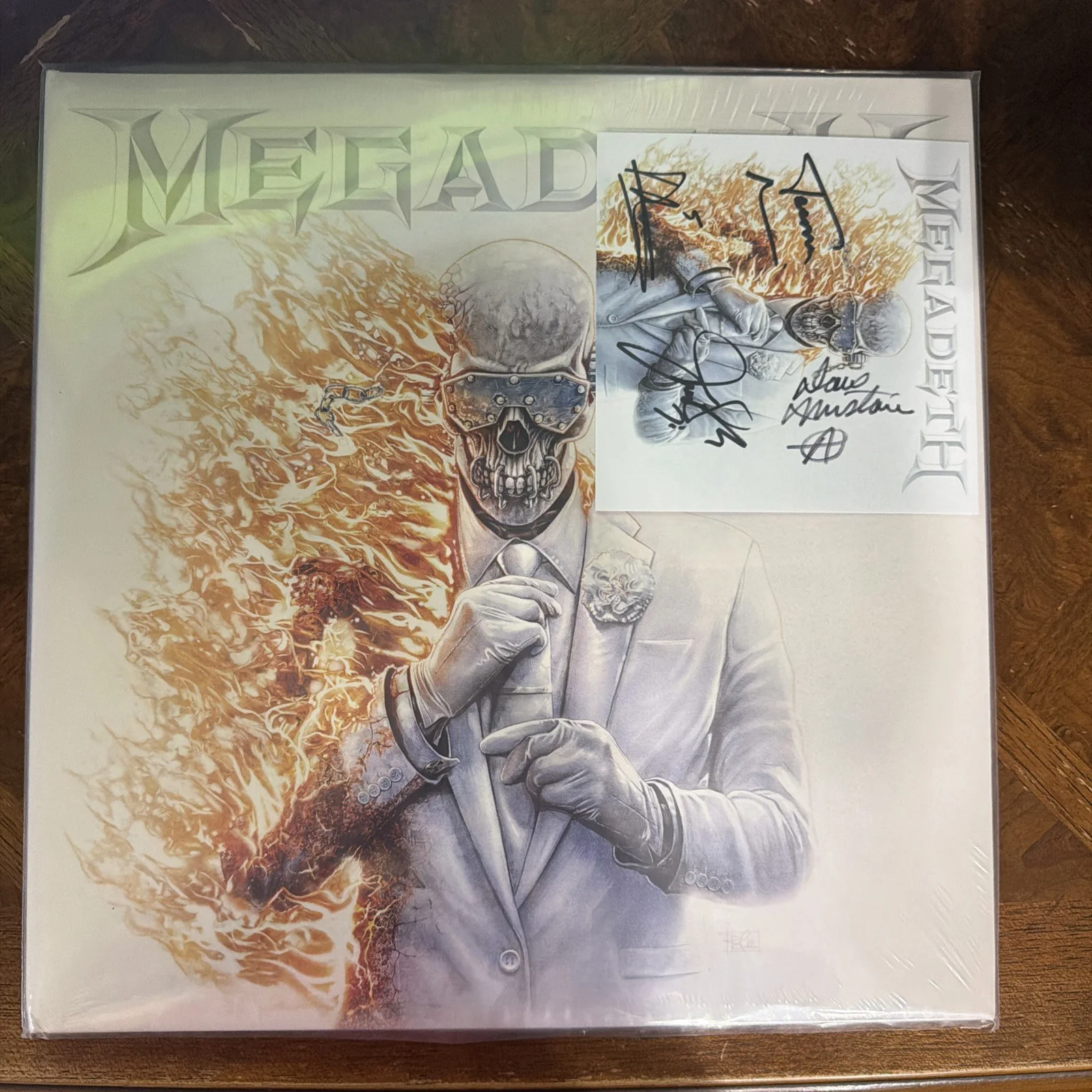 Megadeth- TSL Exclusive- Megadeth Blaze LP- Signed- READY TO SHIP ASAP, image 2