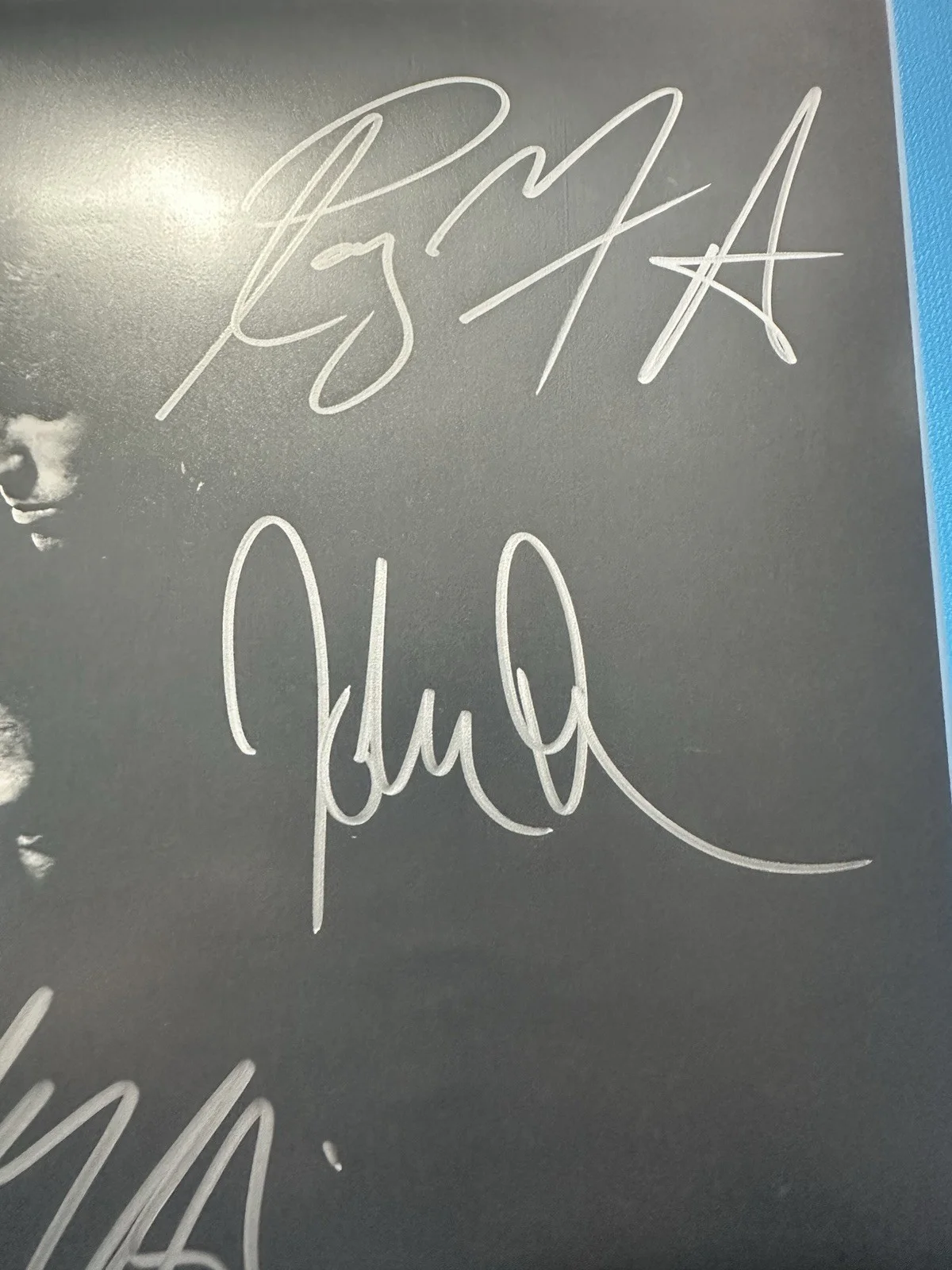 John Densmore, Robby Kreiger, & Rug Manzarek autographed 8x10 photo w/ COA, изображение 3