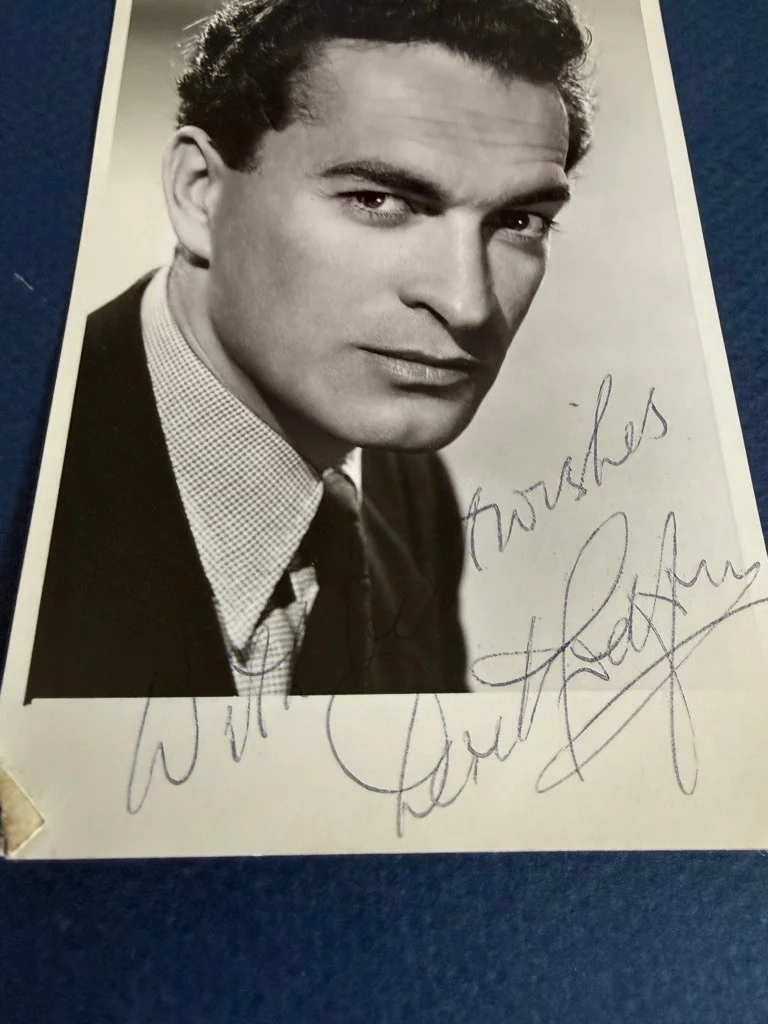 Derek Godfrey — Derek Godfrey Actor Signed Postcard Photograph Autograph, image 2