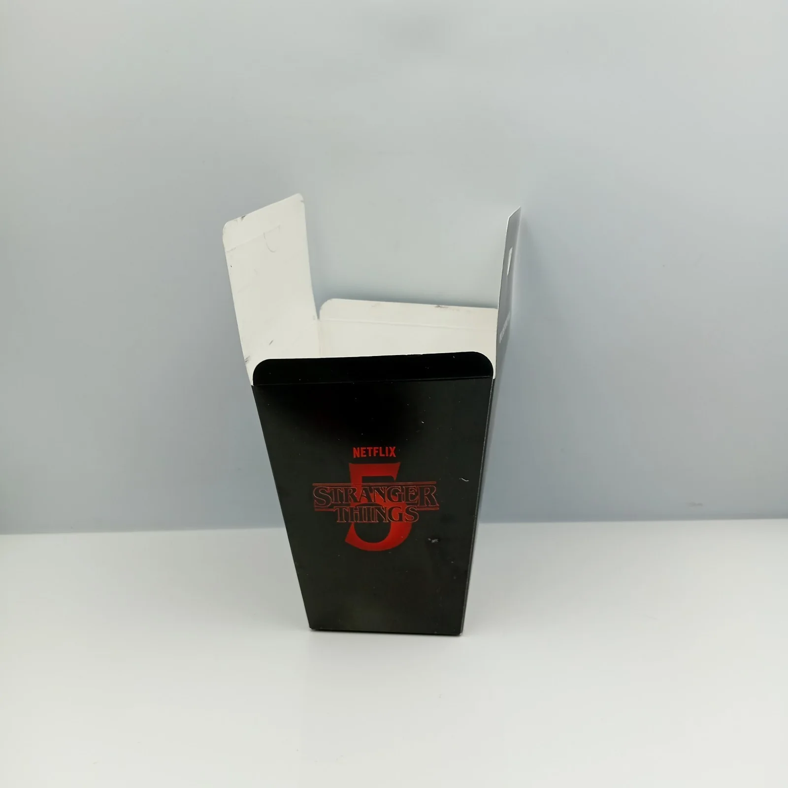 STRANGER THINGS 5 UK PREMIERE GOODY BAG POSTER TICKET POPCORN LOLLIPOPS, изображение 4