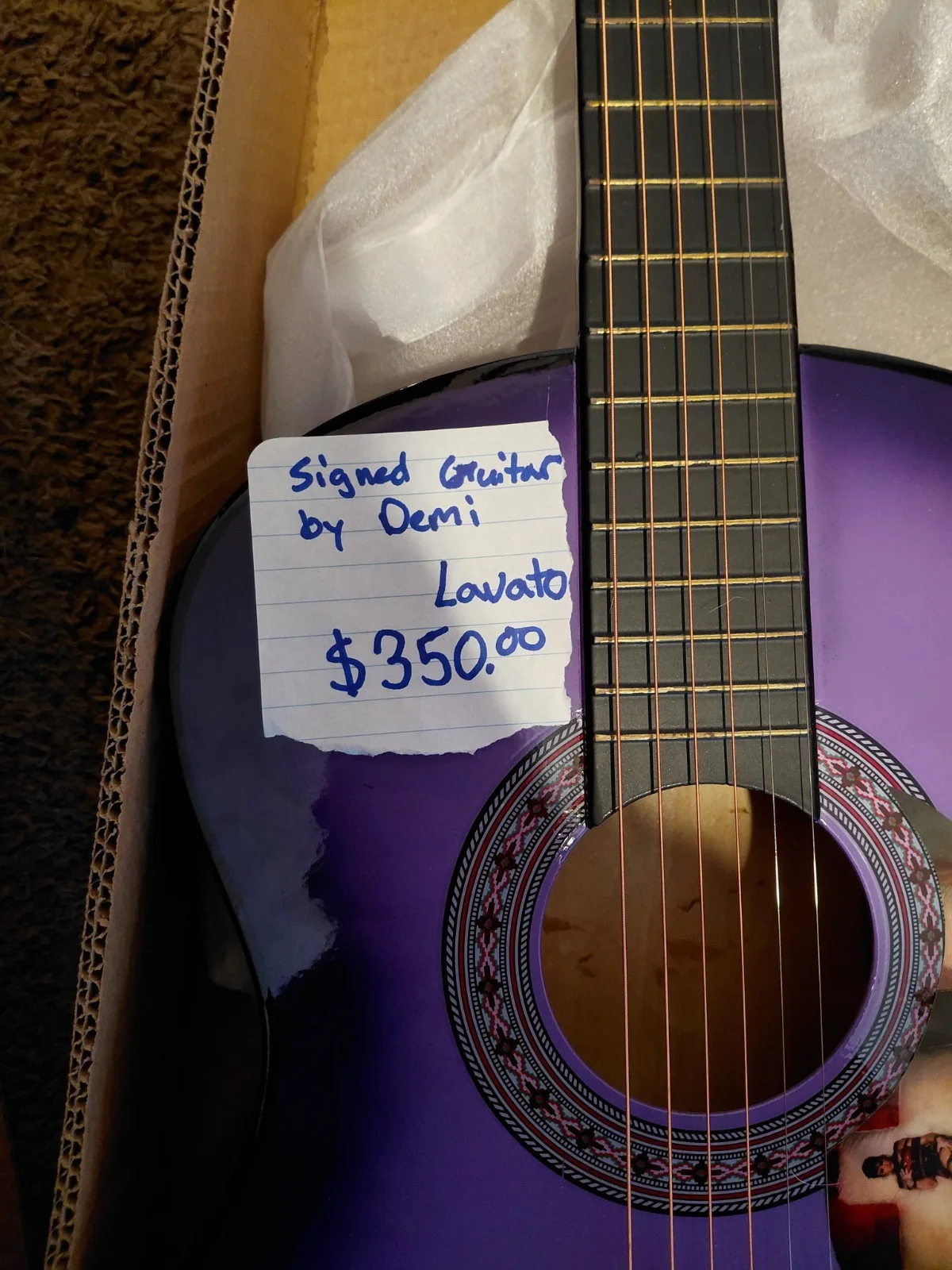 Demi Lovato Signed Acoustic Guitar JSA COA Autograph Country Singer, изображение 2