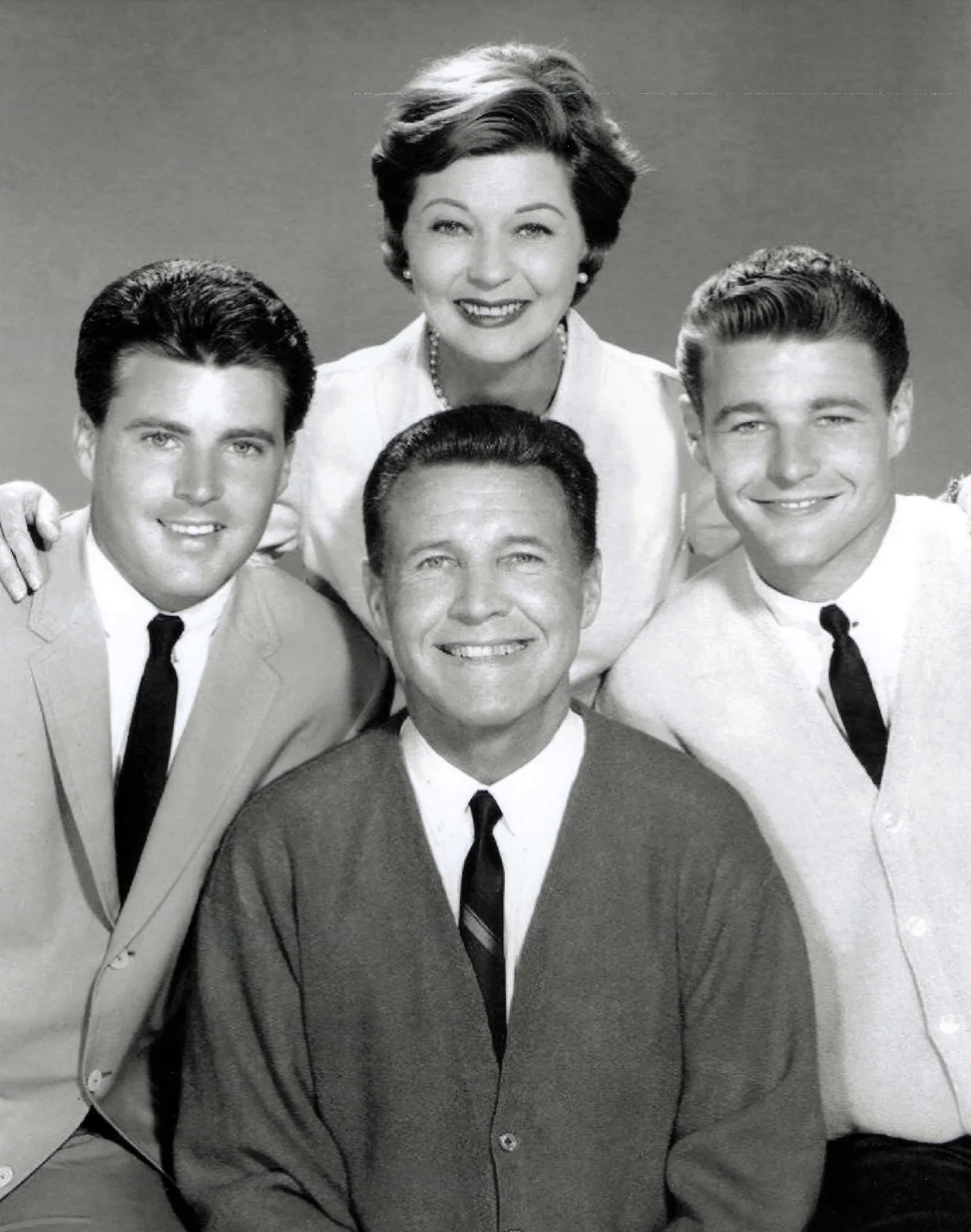 Ozzie Nelson, Harriet Nelson — Ozzie Nelson & Harriet Nelson signed "The Adventures of Ozzie & Harriet" COA, изображение 3