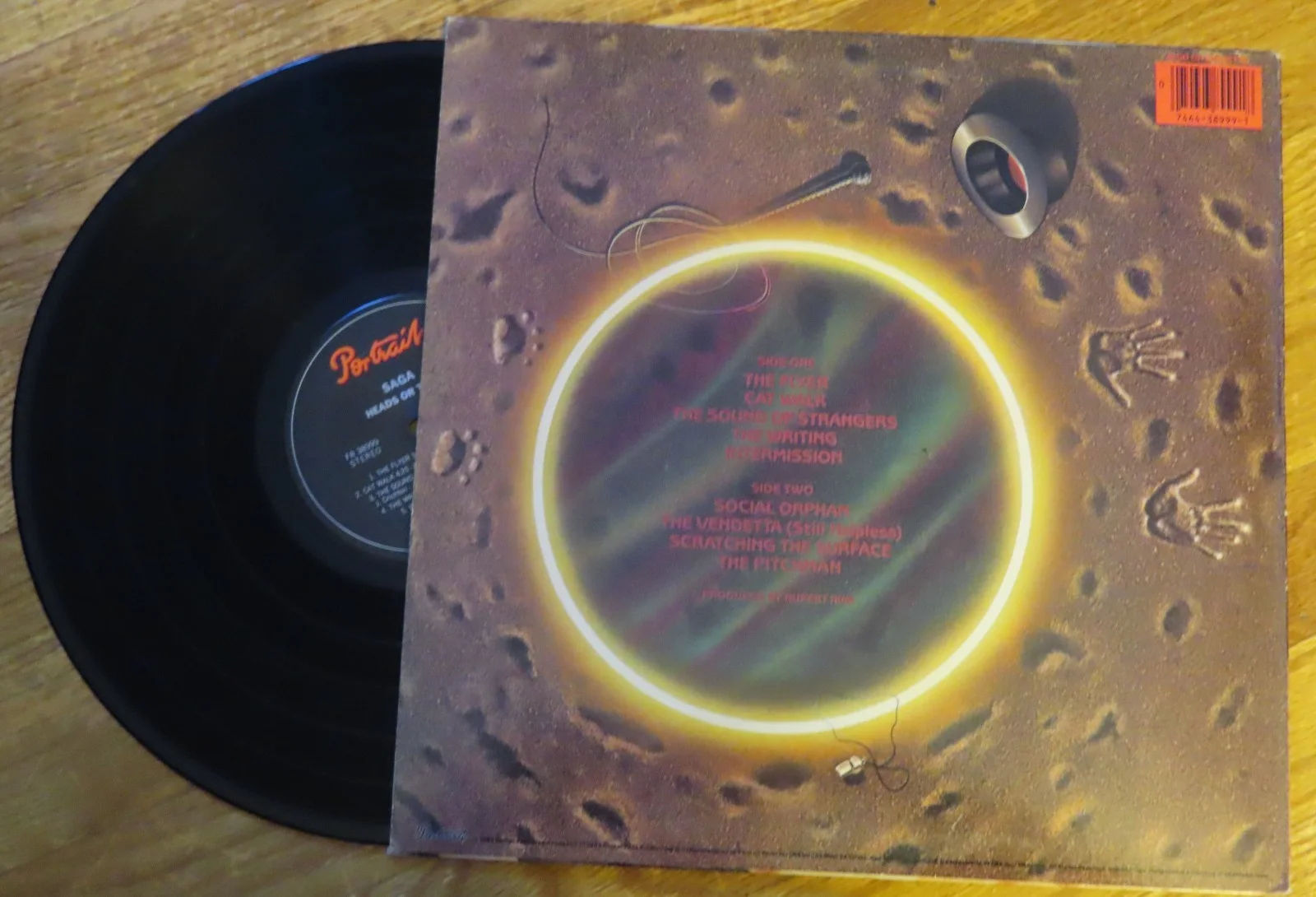 MICHAEL SALDER of SAGA signed Heads or Tales 1983 Record / Album COA, изображение 3