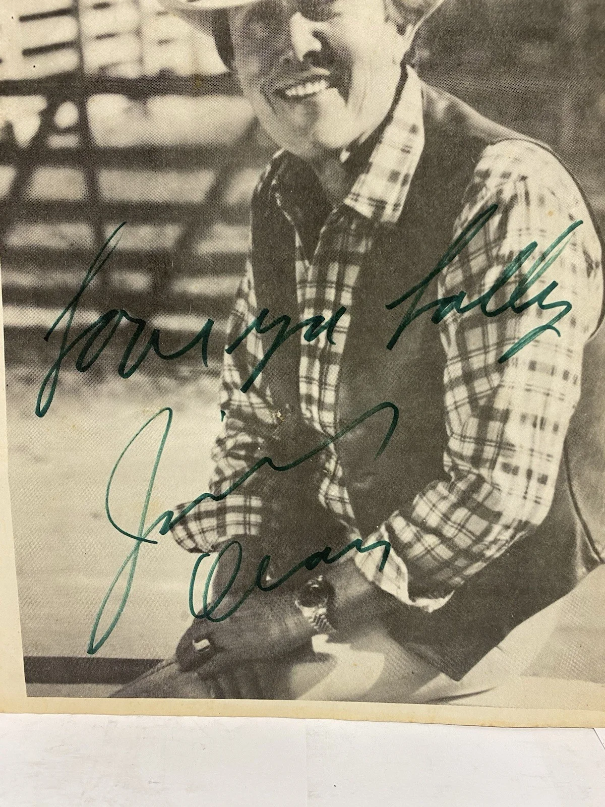 Jimmy Dean Signed Photo 8x11 No COA, image 2
