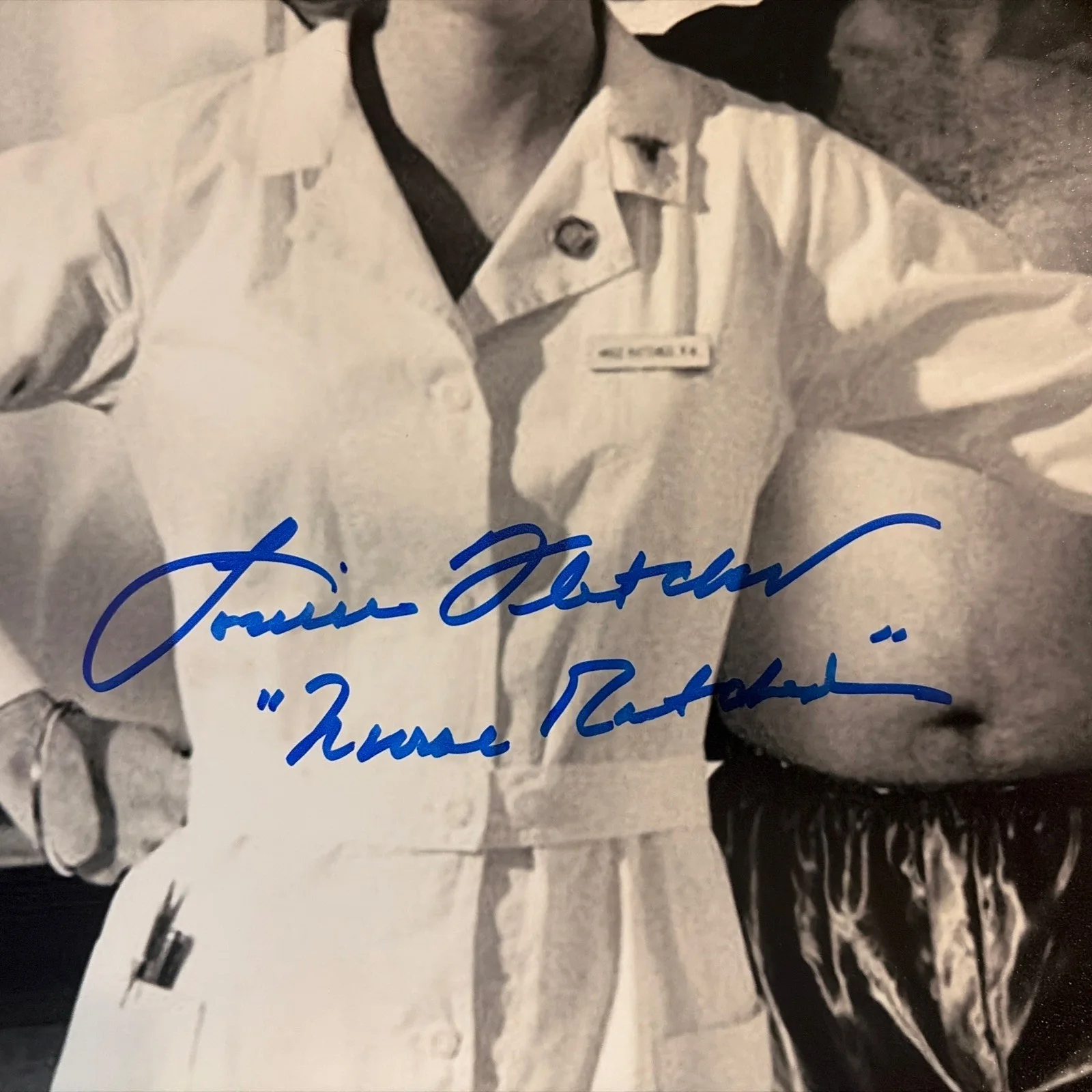 LOUISE FLETCHER — LOUISE FLETCHER SIGNED ONE FLEW OVER THE CUCKOO'S NEST 11X14 PHOTO AUTO JSA, image 2