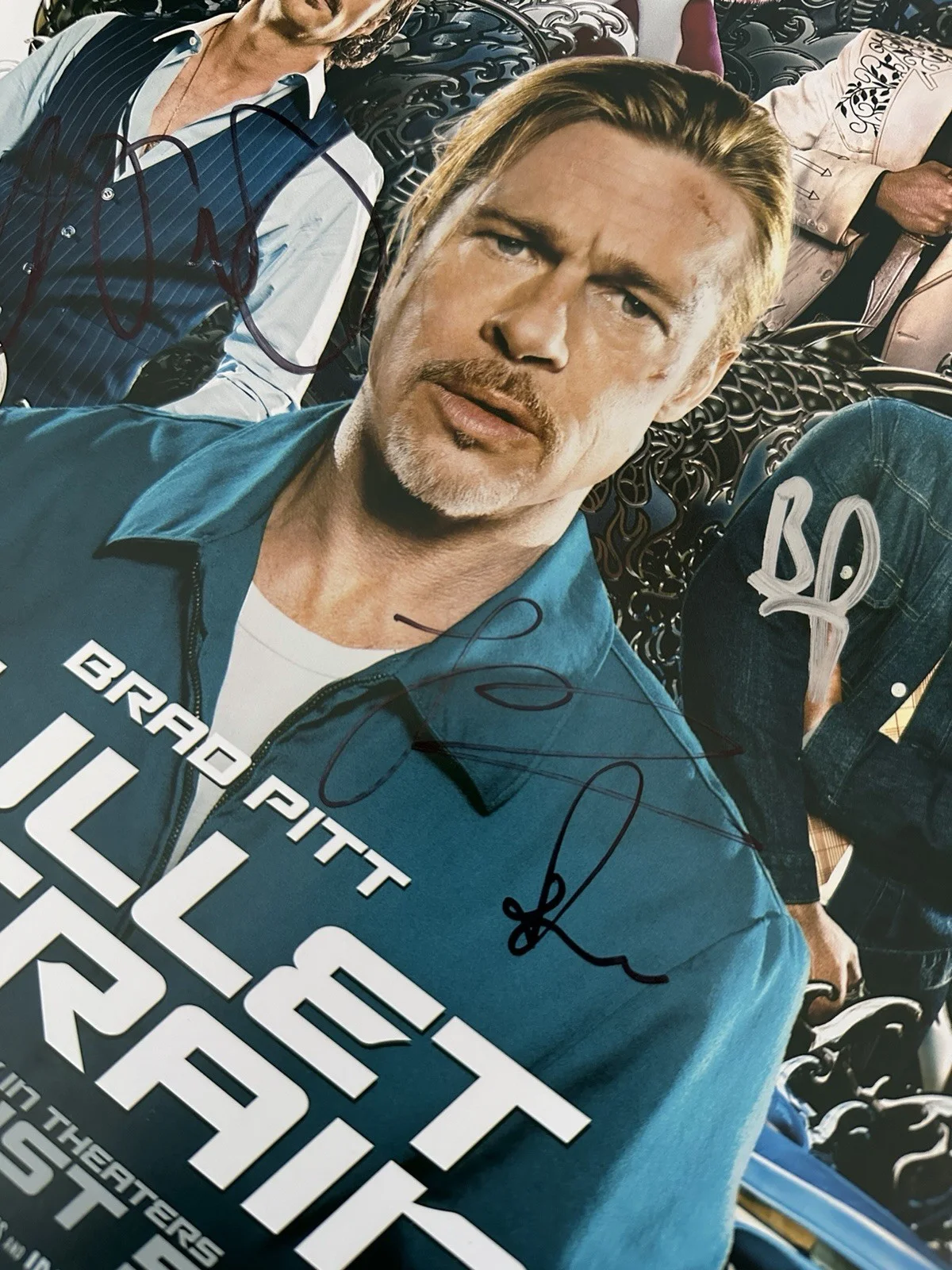 Rare Bullet train cast Signed Pitt, Johnson, Lerman, Joey King Beckett With LOA, image 2