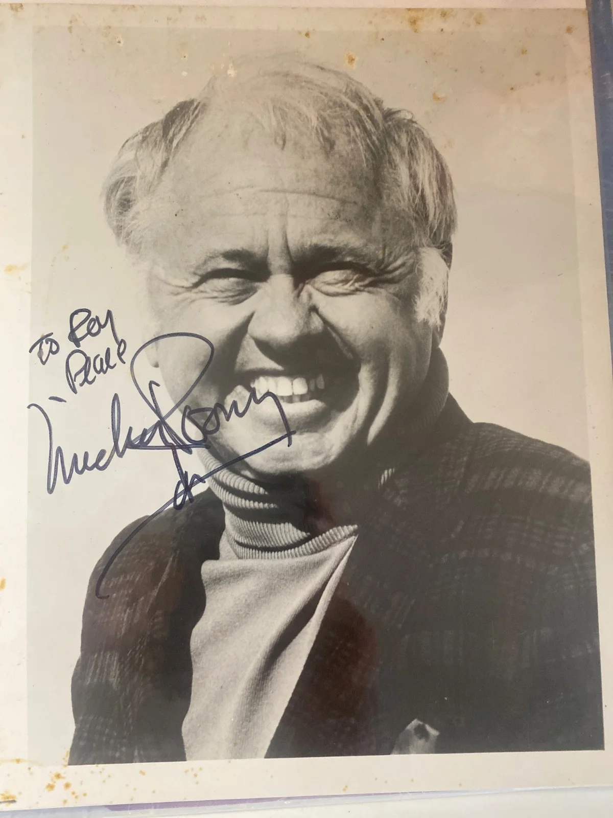 Mickey Rooney — MICKEY ROONEY Hand Signed Autographed Black & White Glossy Photo