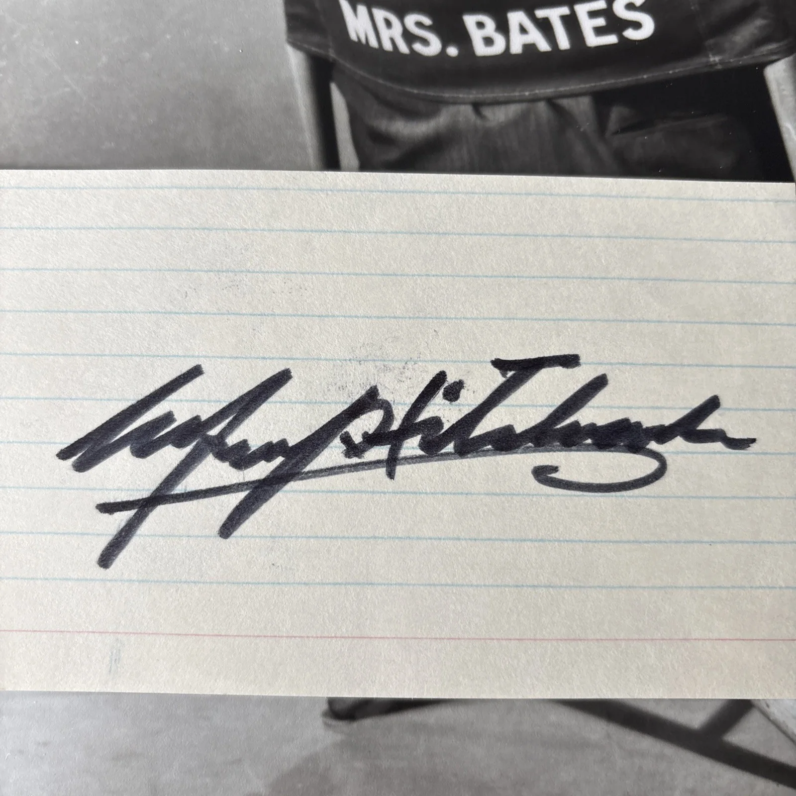 Alfred Hitchcock — Alfred Hitchcock’s Autograph With Picture COA, изображение 2