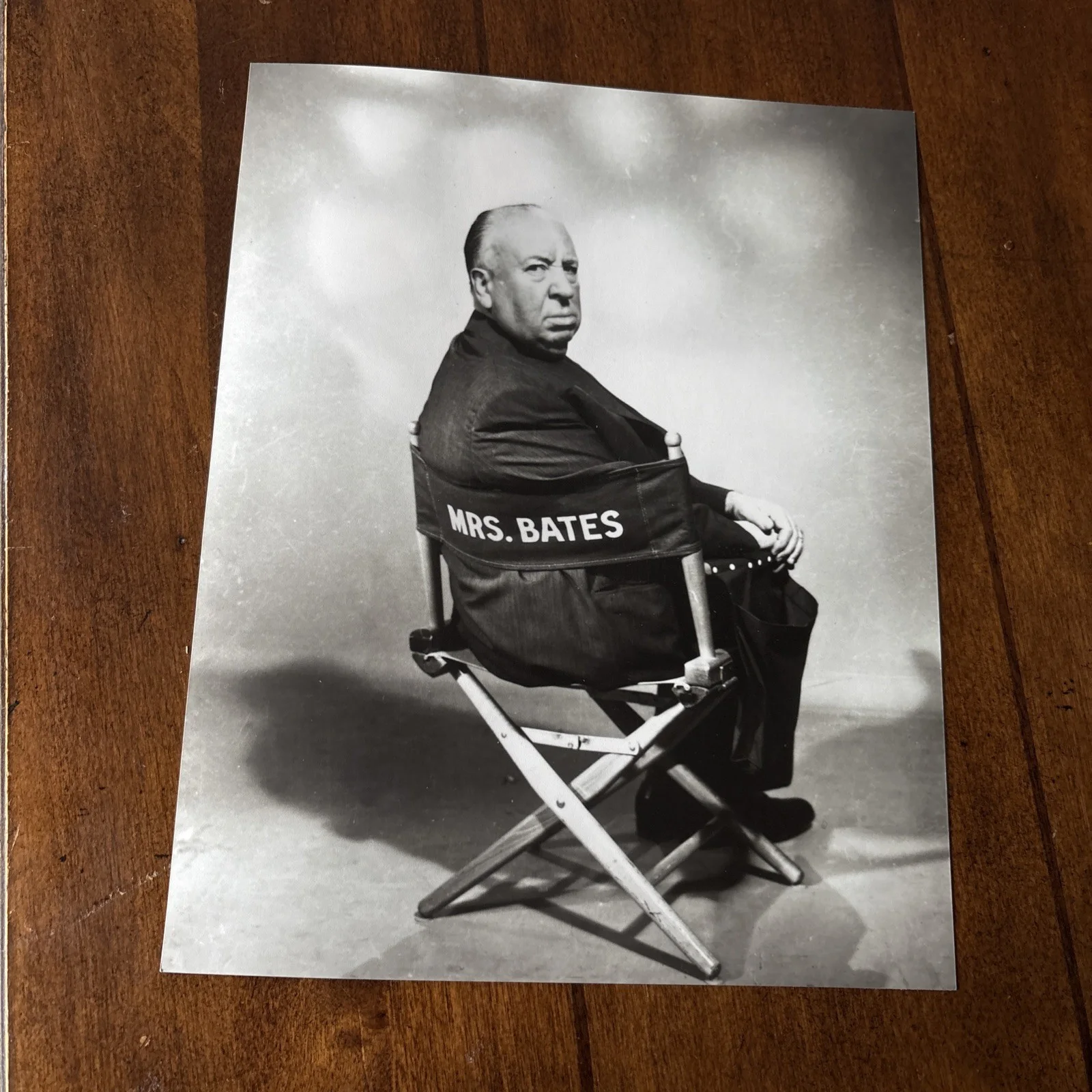 Alfred Hitchcock — Alfred Hitchcock’s Autograph With Picture COA, изображение 3