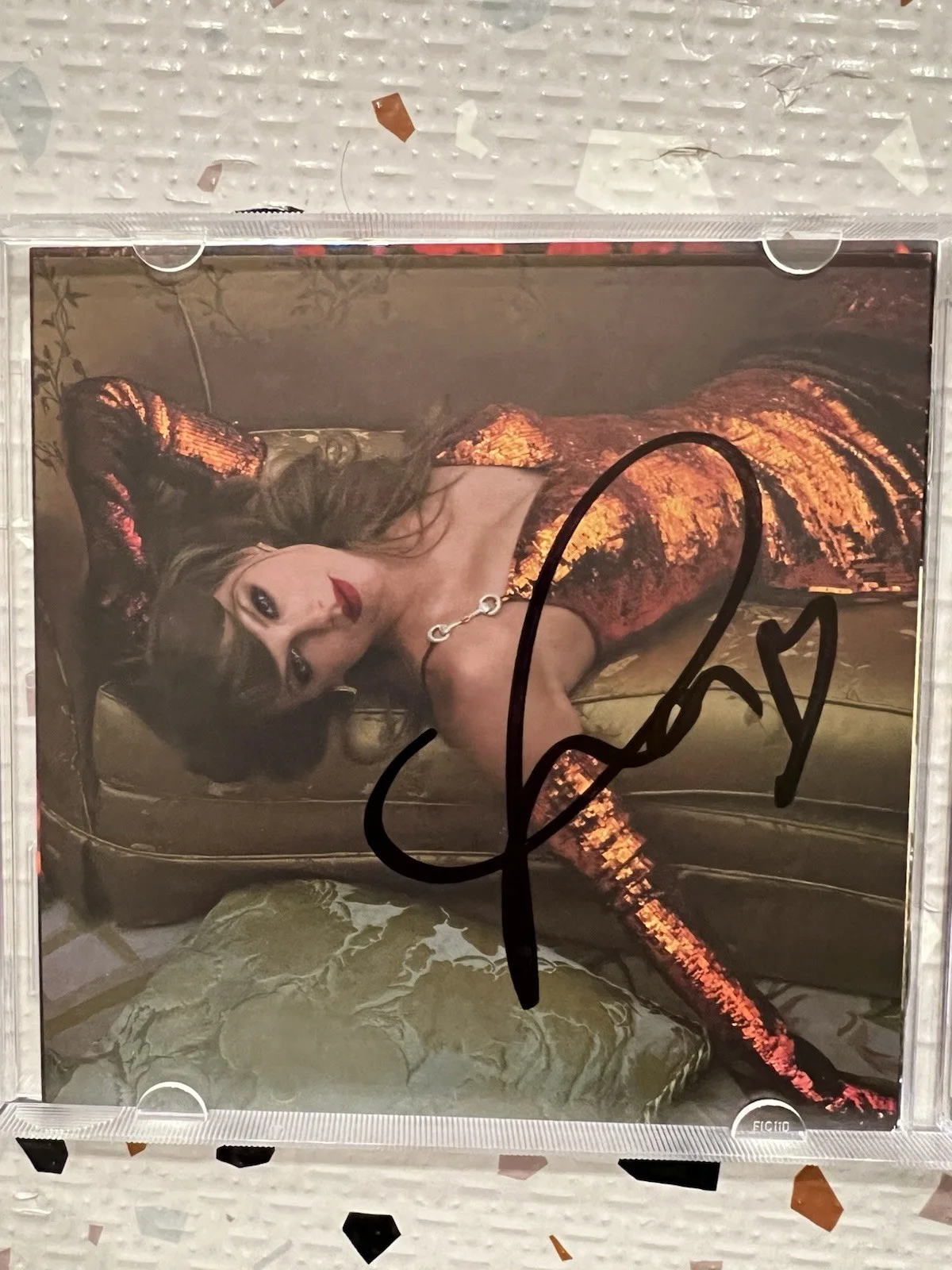 Taylor Swift The Life of a Showgirl Signed CD 2 RARE SIGNATURE ✨ HEART, изображение 2