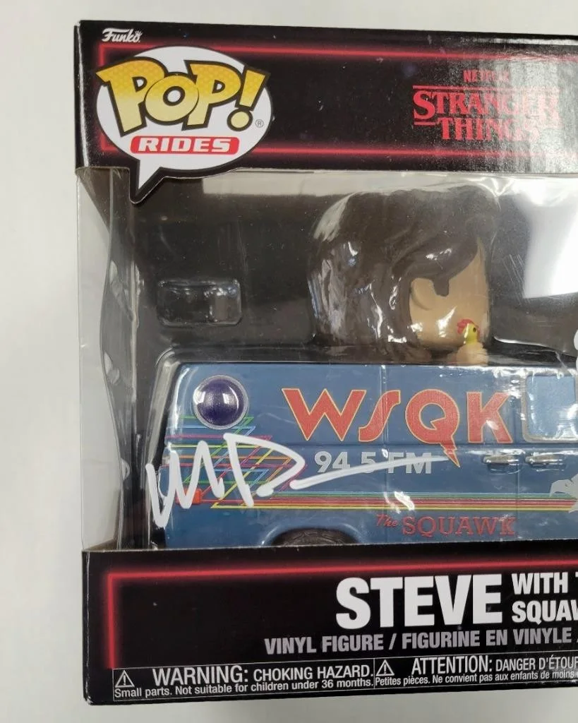 Ross Duffer, Matt Duffer — Ross & Matt Duffer Brothers signed Steve Squawk Van Funko Pop 138 figure JSA COA, изображение 3