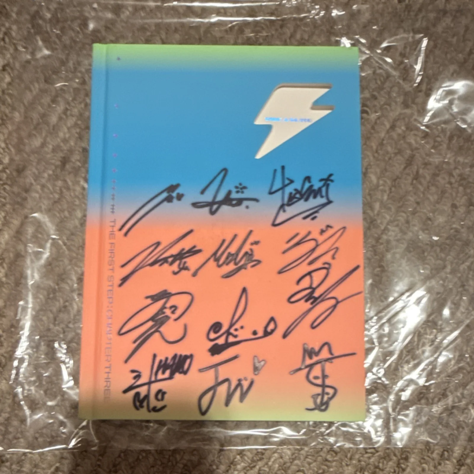 TREASURE The First Step Chapter Three Signed Album KOMCA Authenticated, image 3